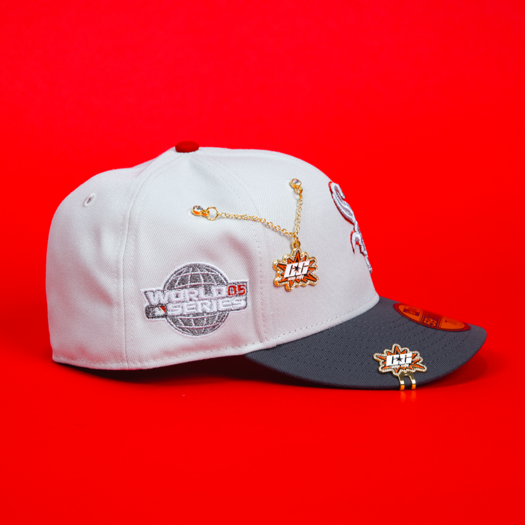 NEW ERA EXCLUSIVE 59FIFTY SMOKE GREY CHICAGO WHITE SOX W/ 2005 WORLD SERIES SIDE PATCH
