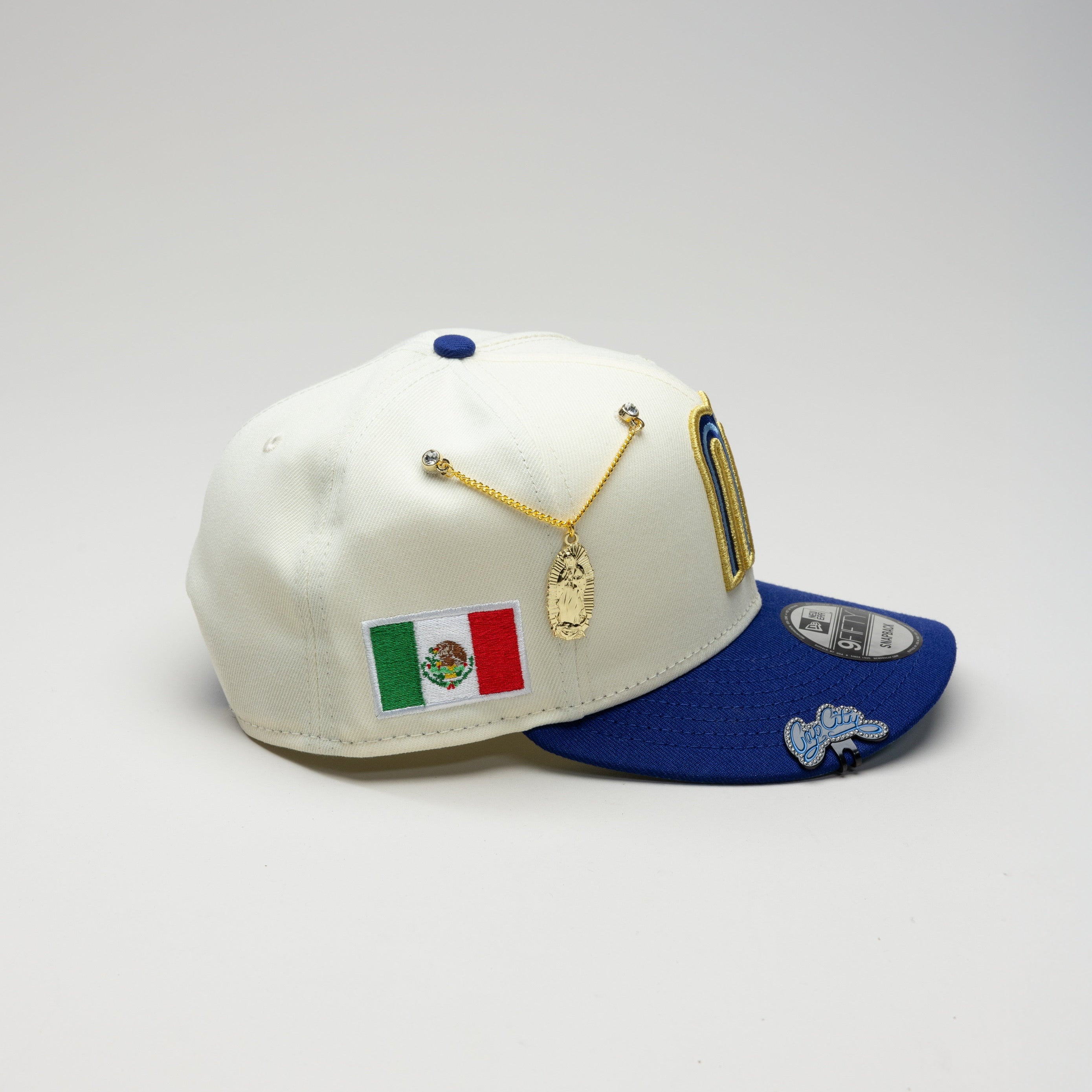 NEW ERA EXCLUSIVE 9FIFTY CHROME /BLUE MEXICO SNAPBACK W/ MEXICO FLAG SIDE PATCH