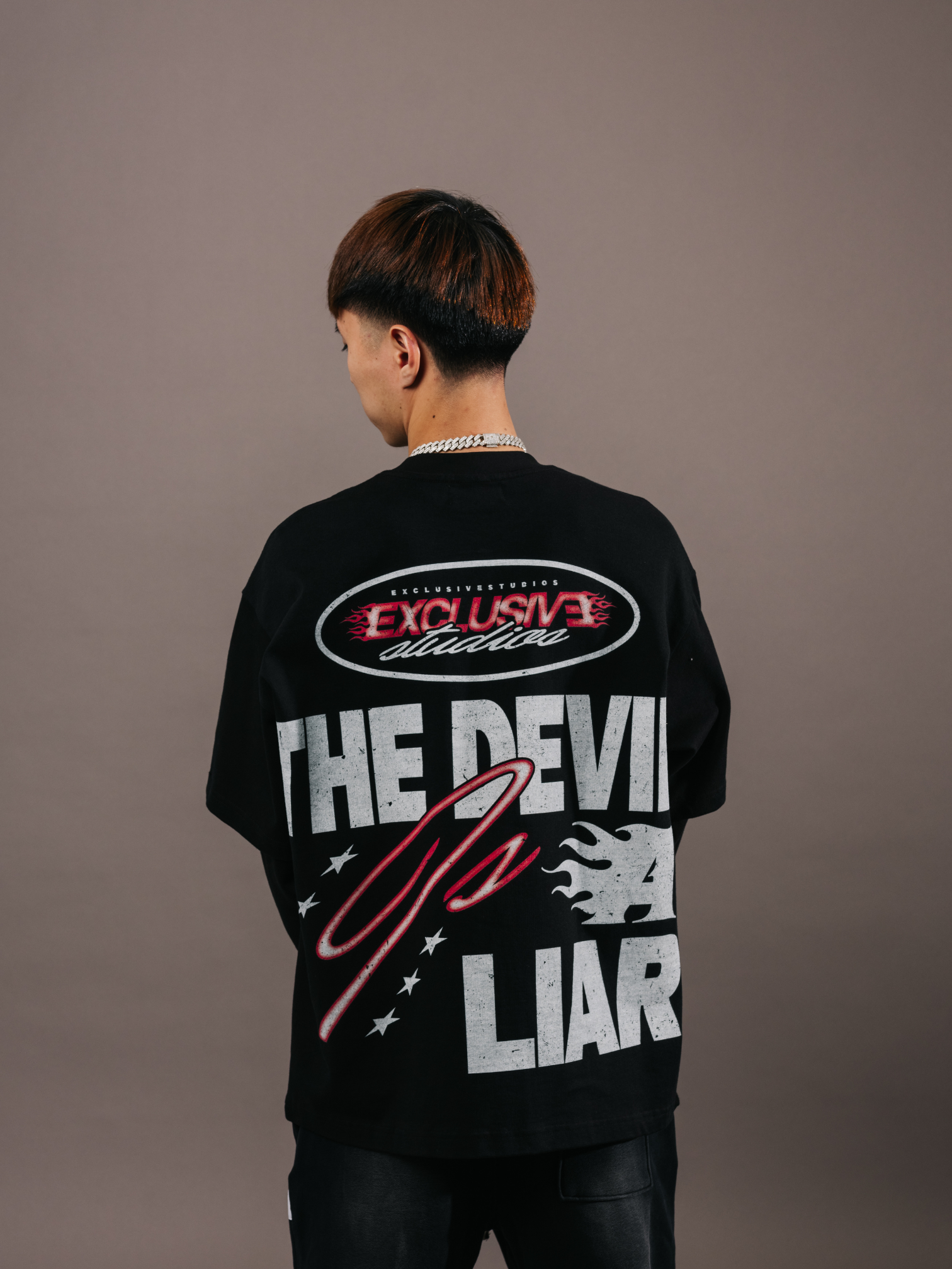 EXCLUSIVE CLUB BLACK THE DEVIL IS A LIAR LONG SLEEVE TEE