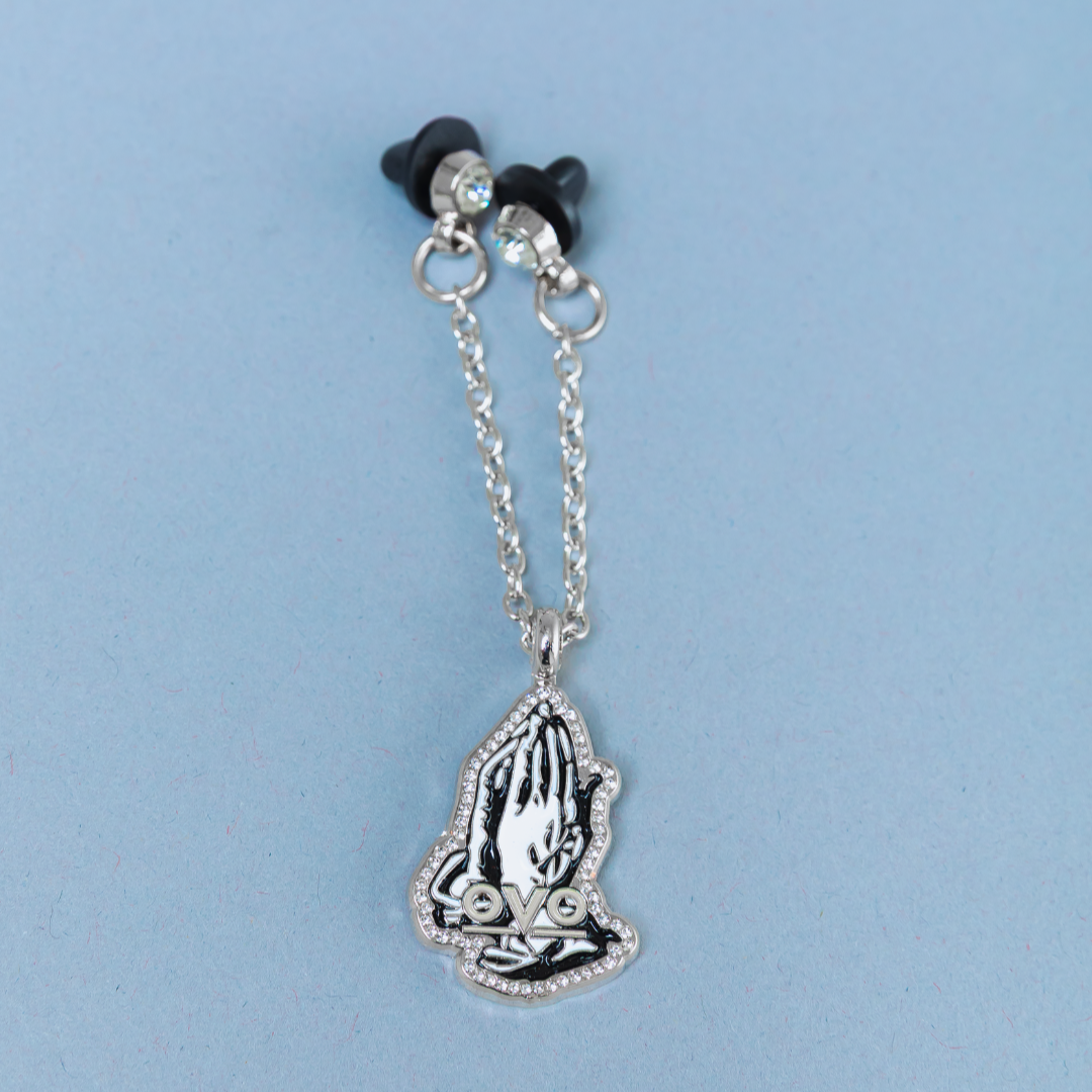 *NEW SILVER "PRAYING HANDS" CHAIN W/ RHINESTONES VERY LIMITED