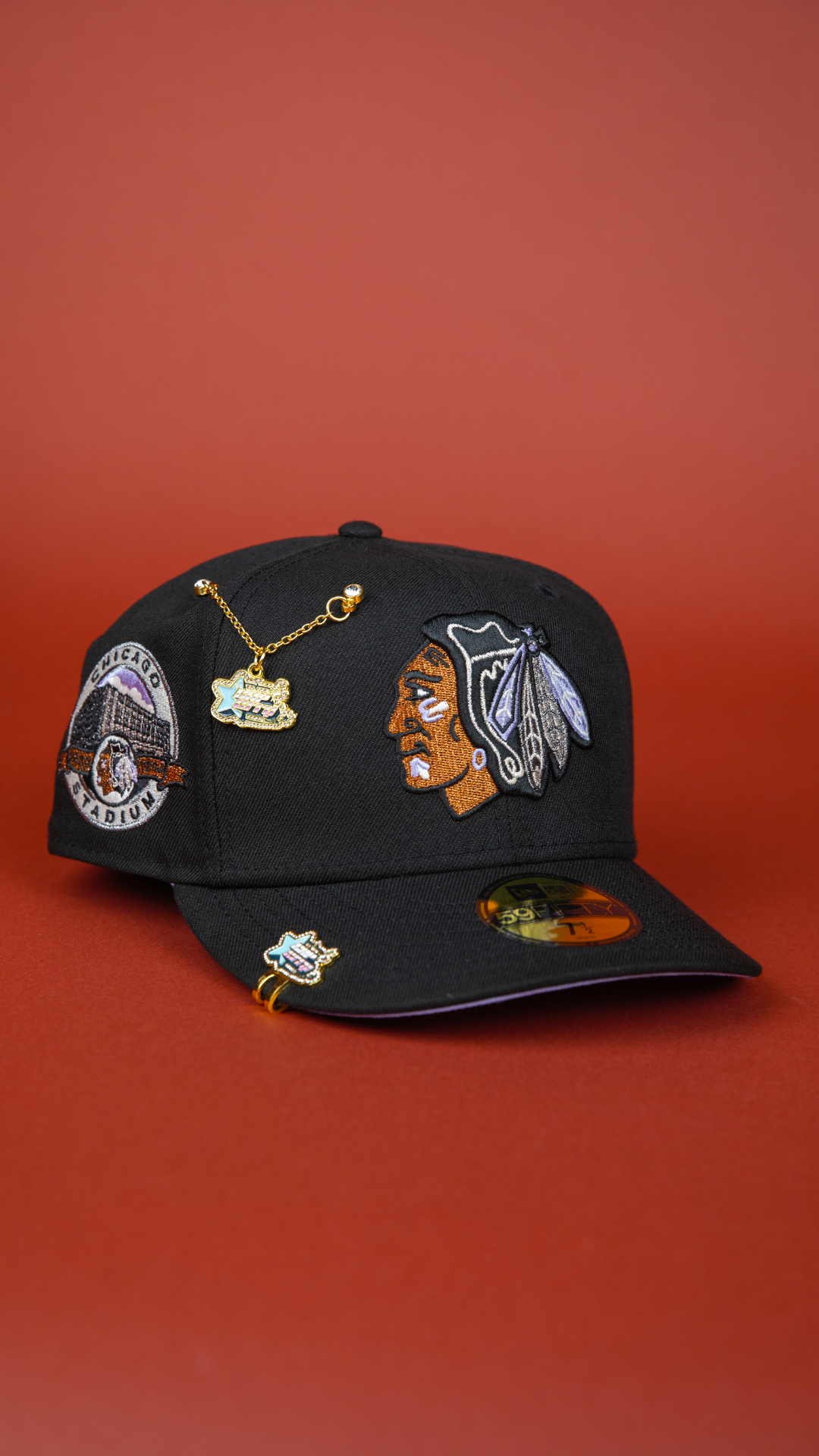 NEW ERA EXCLUSIVE 59FIFTY BLACK CHICAGO BLACKHAWKS W/ CHICAGO STADIUM SIDE PATCH