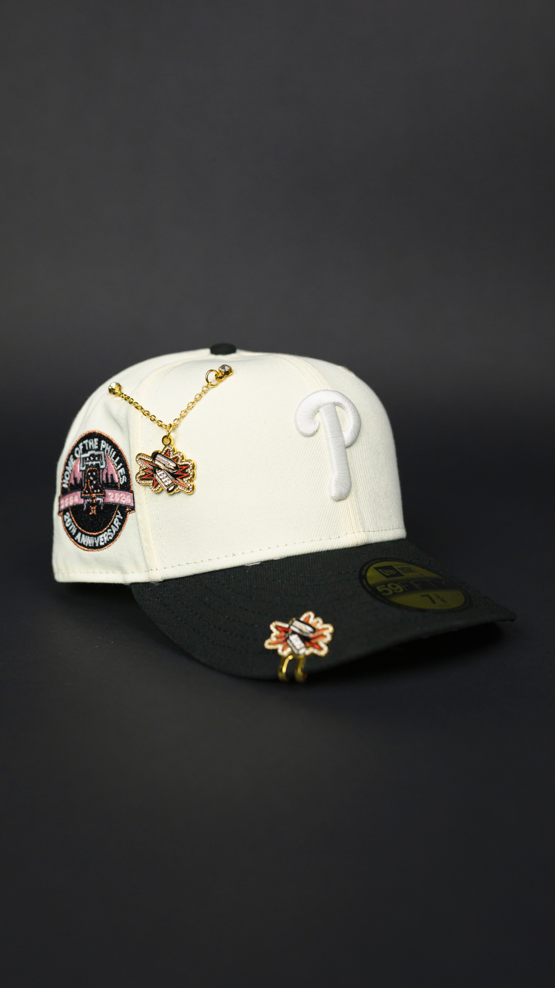 NEW ERA EXCLUSIVE 59FIFTY CHROME/ BLACK PHILADELPHIA PHILLIES W/ HOME OF THE PHILLIES SIDE PATCH