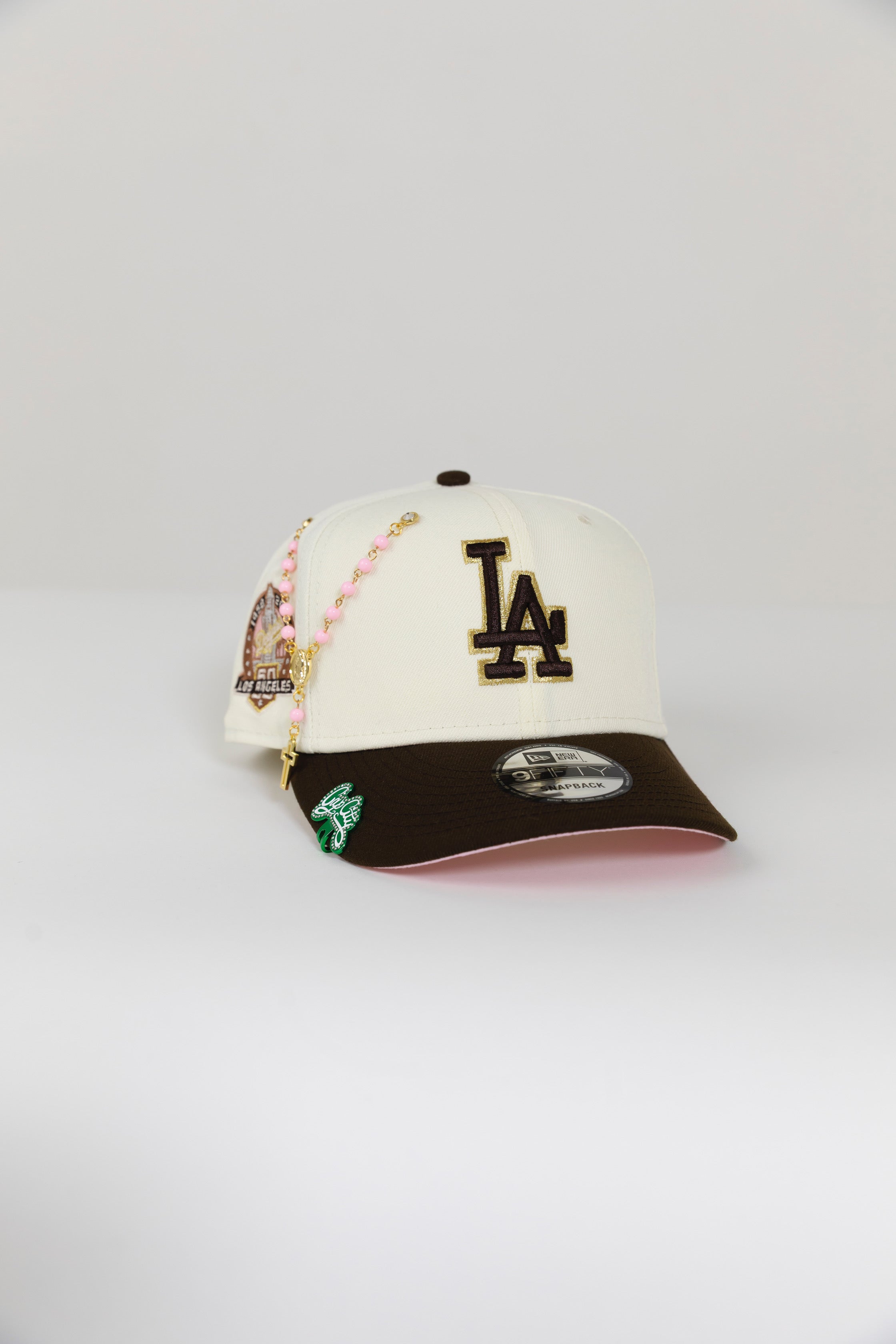 NEW ERA EXCLUSIVE 9FIFTY CHROME/ WALNUT LOS ANGELES DODGERS SNAPBACK W/ 60TH ANNIVERSARY SIDE PATCH