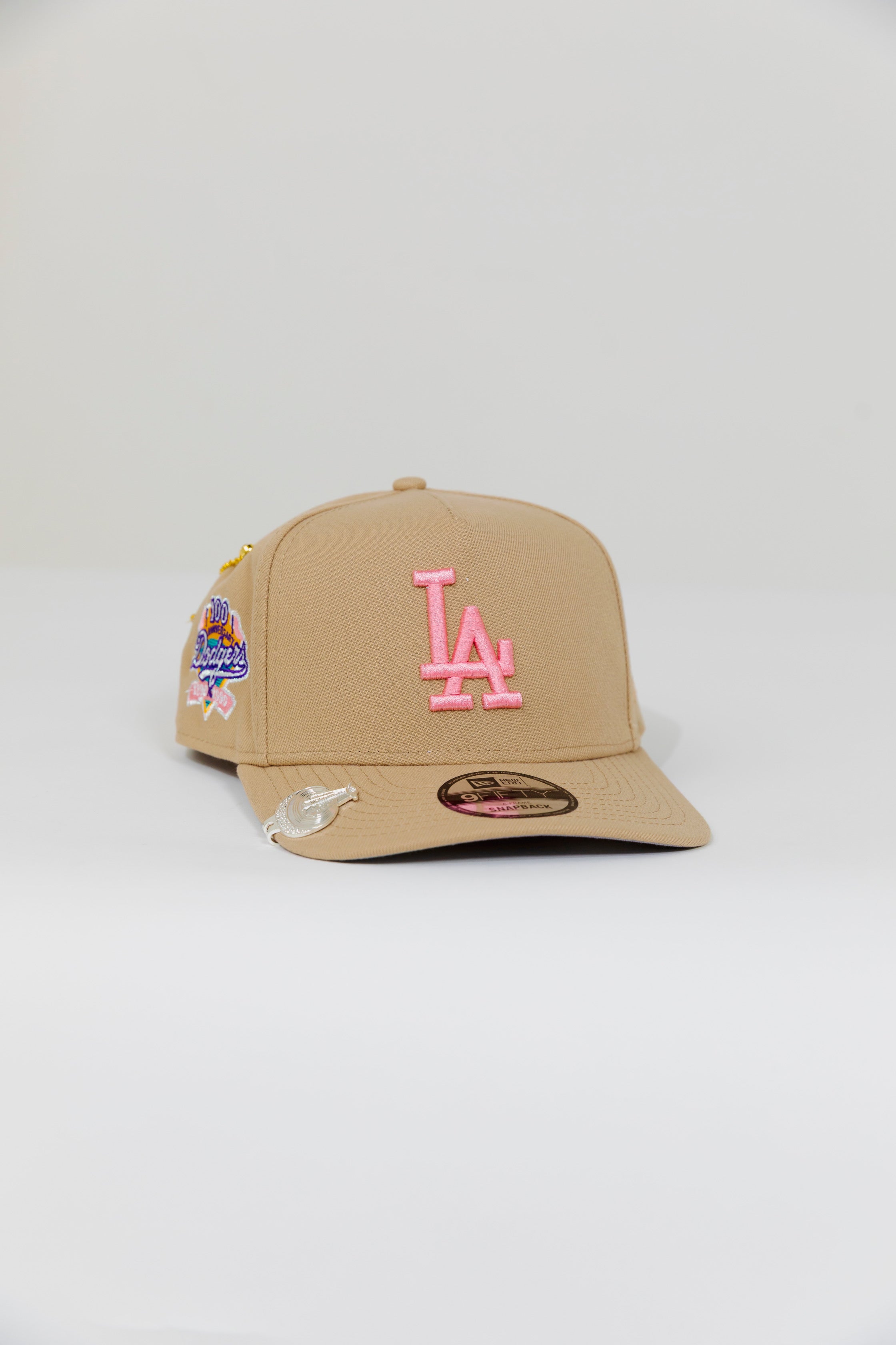 NEW ERA EXCLUSIVE 9FIFTY A-FRAME LIGHT KHAKI LOS ANGELES DODGERS W/ 100TH ANNIVERSARY SIDE PATCH