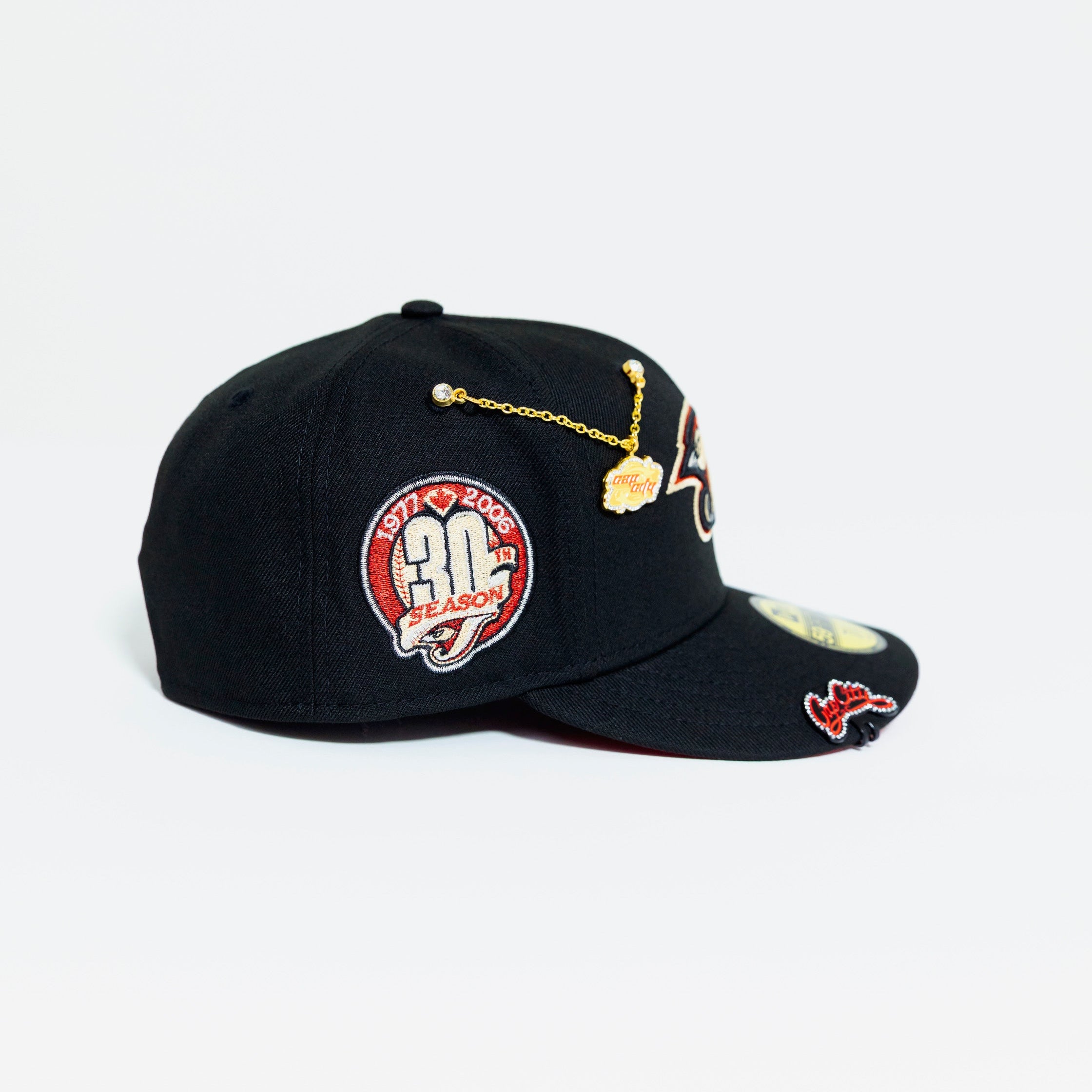 NEW ERA EXCLUSIVE 59FIFTY BLACK TORONTO BLUEJAYS W/ 30TH SEASON SIDE PATCH