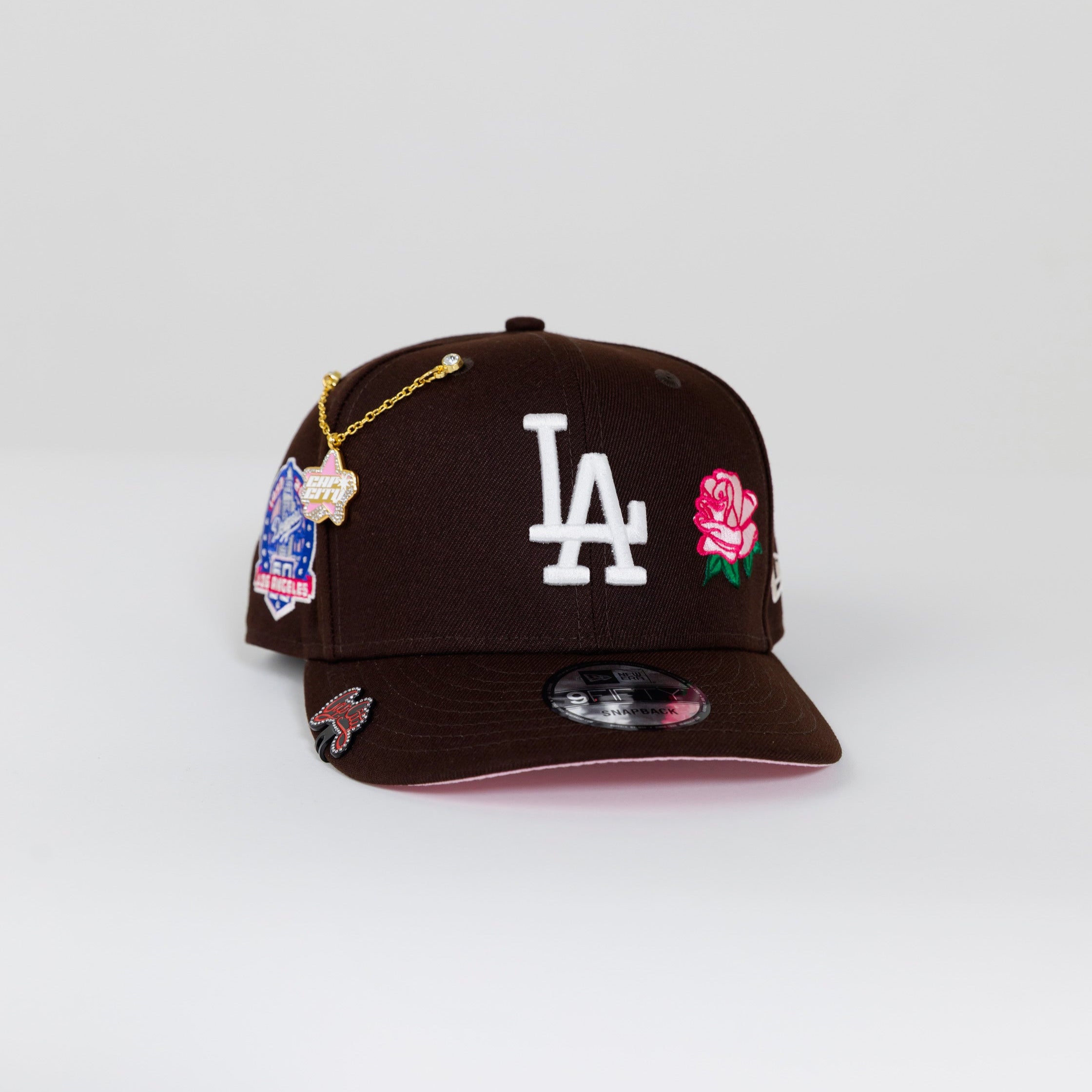 SNAPBACK 9FIFTY CAQUI/AZUL EXCLUSIVO DE NEW ERA LOS ANGELES DODGERS CON PARCHE LATERAL DE LA 75.ª SERIE MUNDIAL
