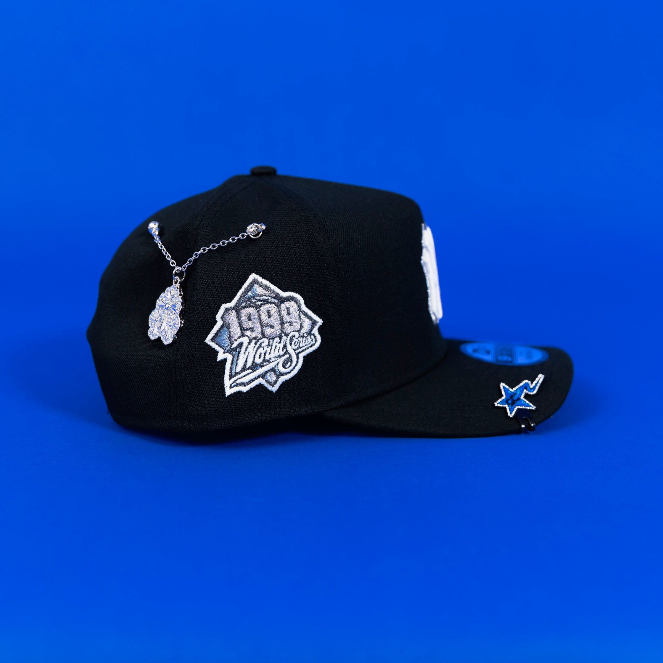 NEW ERA EXCLUSIVE 9FIFTY A-FRAME BLACK NEW YORK YANKEES SNAPBACK W/ 1999 WORLD SERIES SIDE PATCH