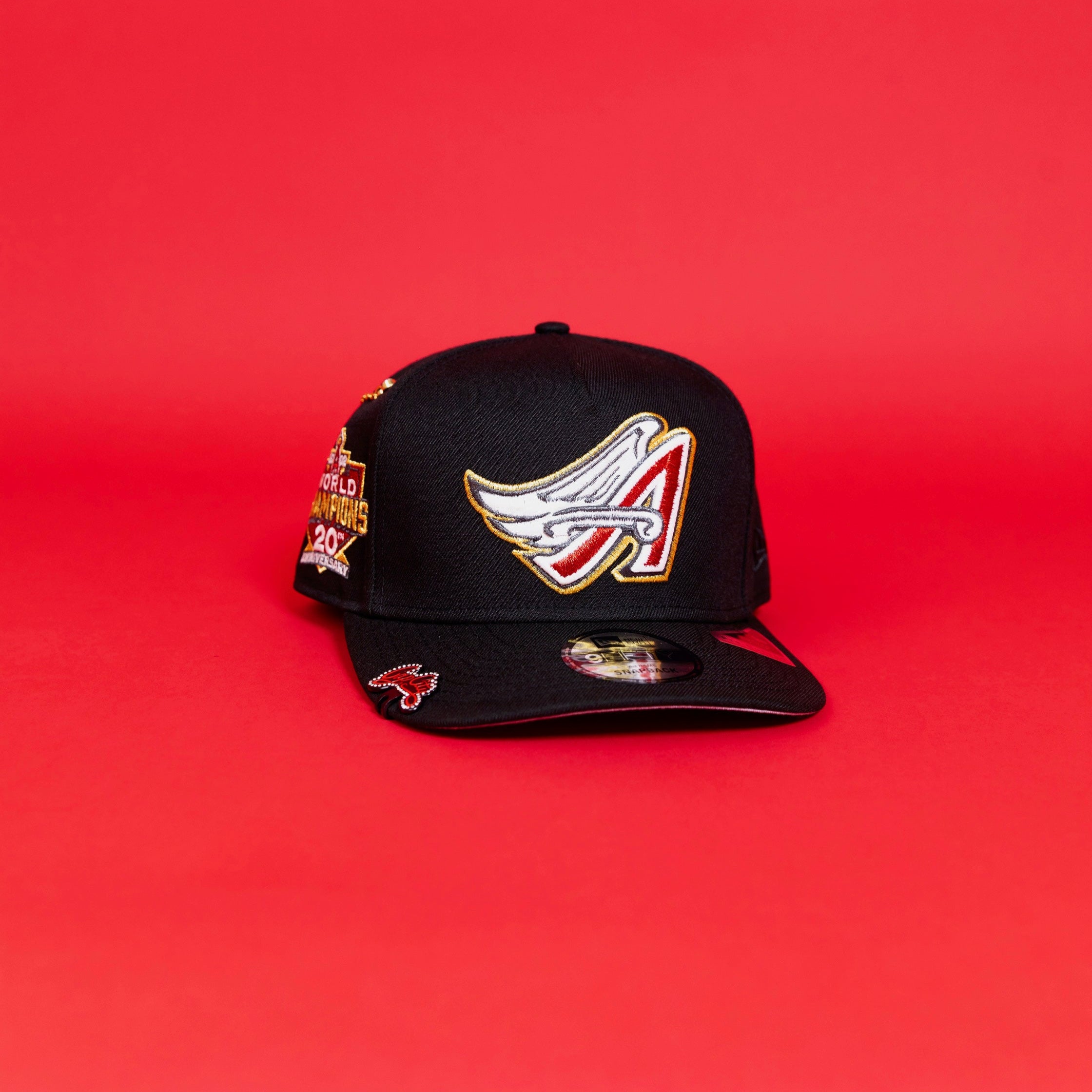 NEW ERA 9FIFTY A-FRAME BLACK ANAHEIM ANGELS SNAPBACK W/ 02 WORLD CHAMPIONS SIDE PATCH