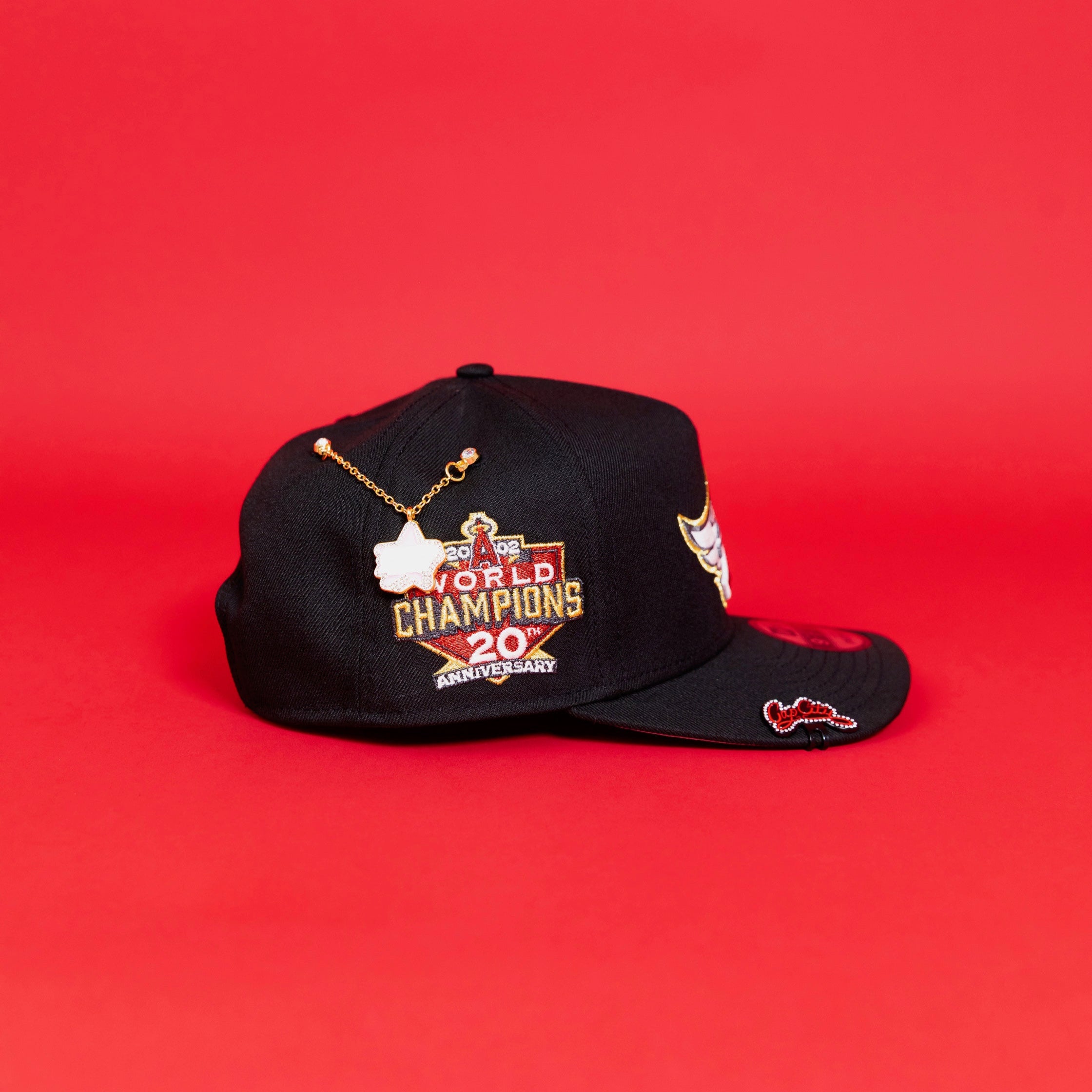 NEW ERA 9FIFTY A-FRAME BLACK ANAHEIM ANGELS SNAPBACK W/ 02 WORLD CHAMPIONS SIDE PATCH