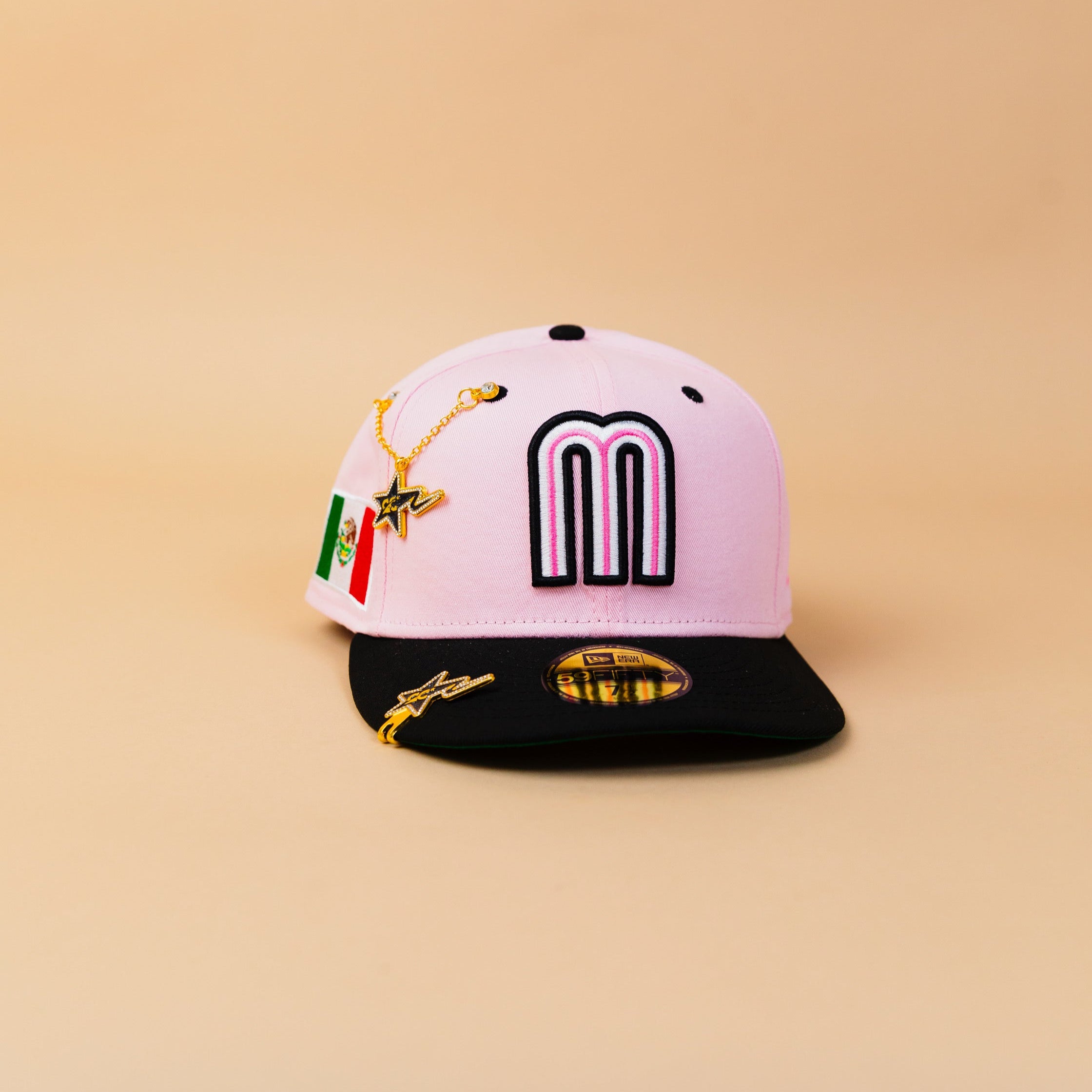 NEW ERA EXCLUSIVE 59FIFTY PINK/ BLACK MEXICO W/ MEXICO FLAG SIDE PATCH