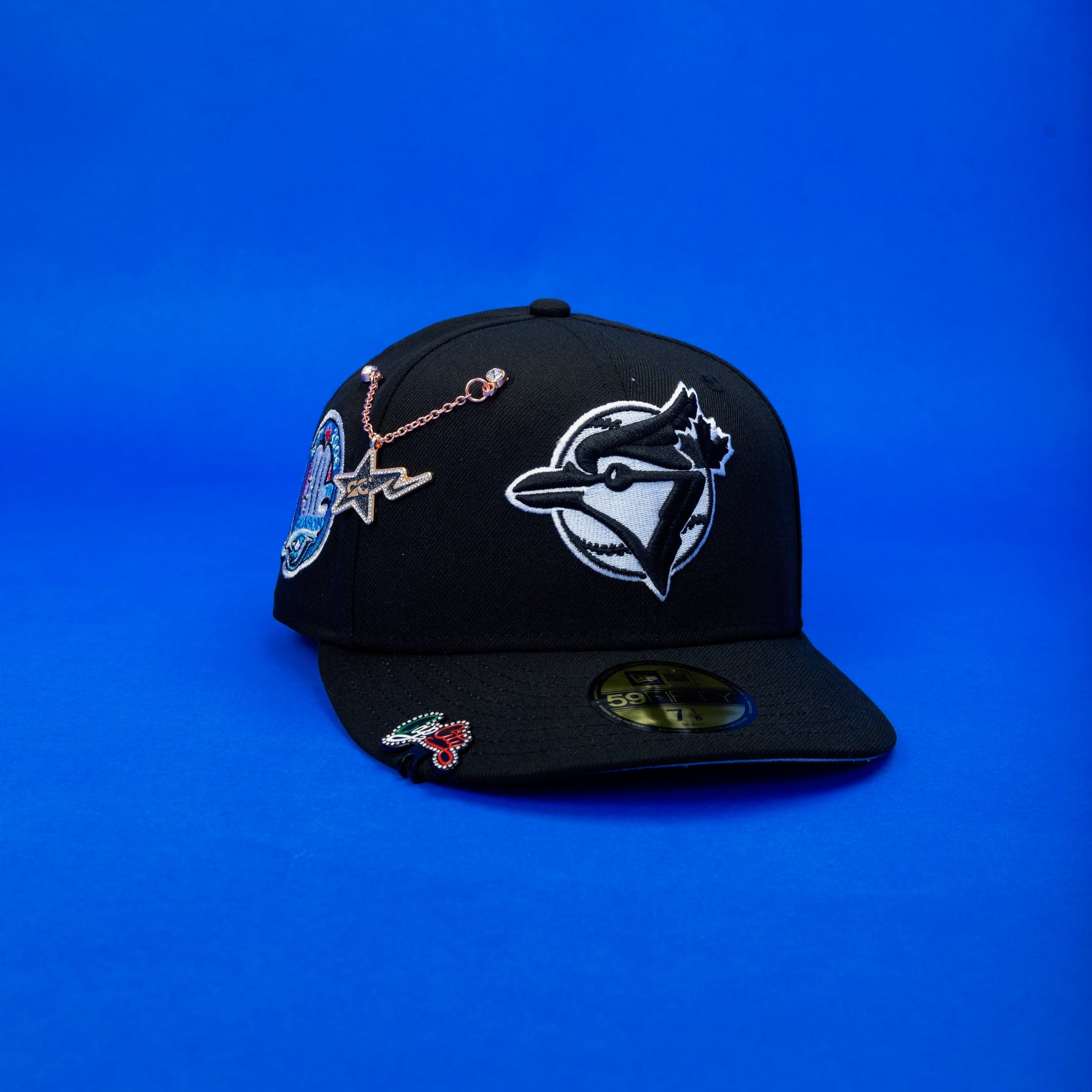 NEW ERA EXCLUSIVE 59FIFTY BLACK TORONTO BLUEJAYS W/ 30TH SEASON SIDE PATCH