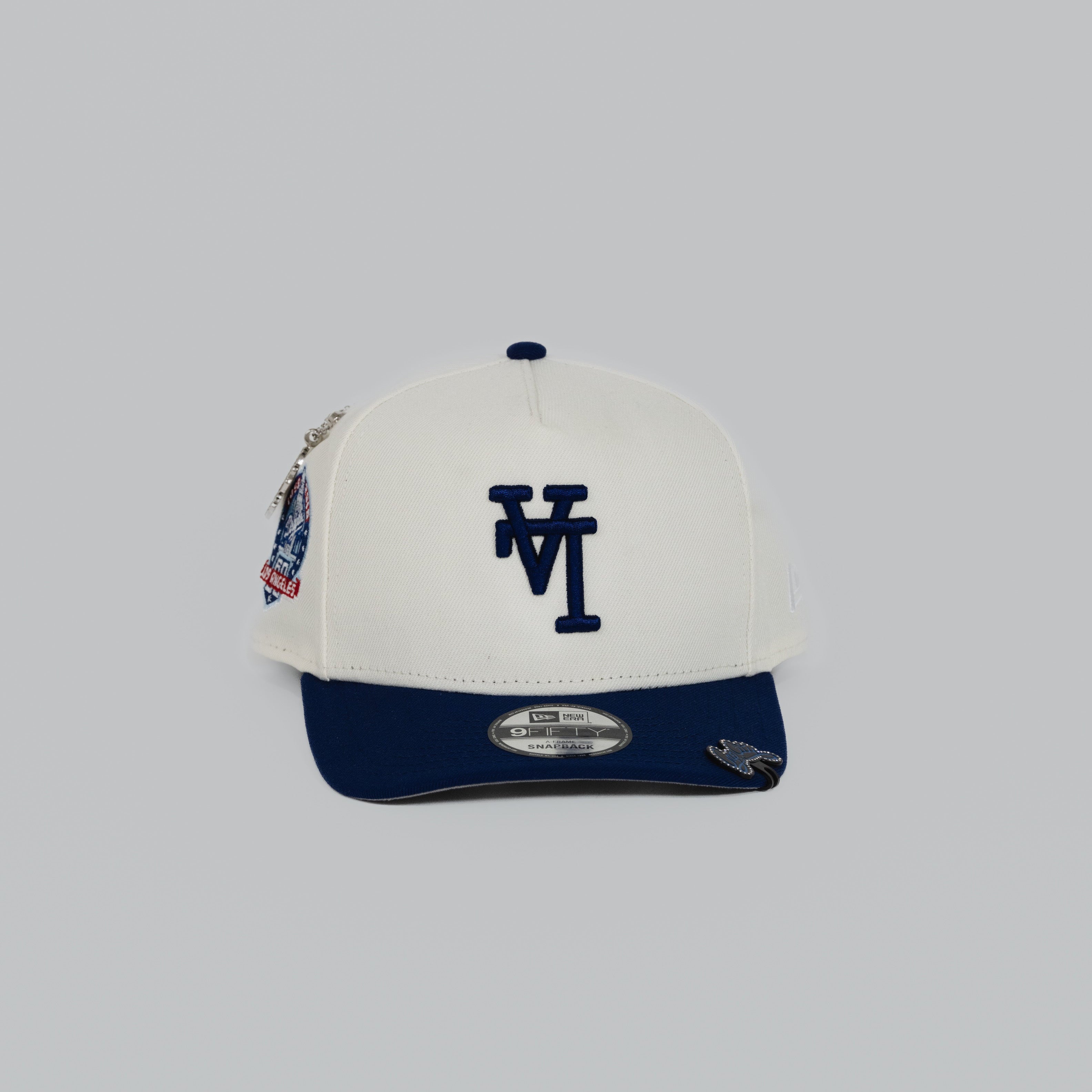 NEW ERA EXCLUSIVE 9FIFTY A-FRAME CHROME/ BLUE UPSIDE DOWN LOS ANGELES DODGERS W/ 60TH ANNIVERSARY SIDE PATCH