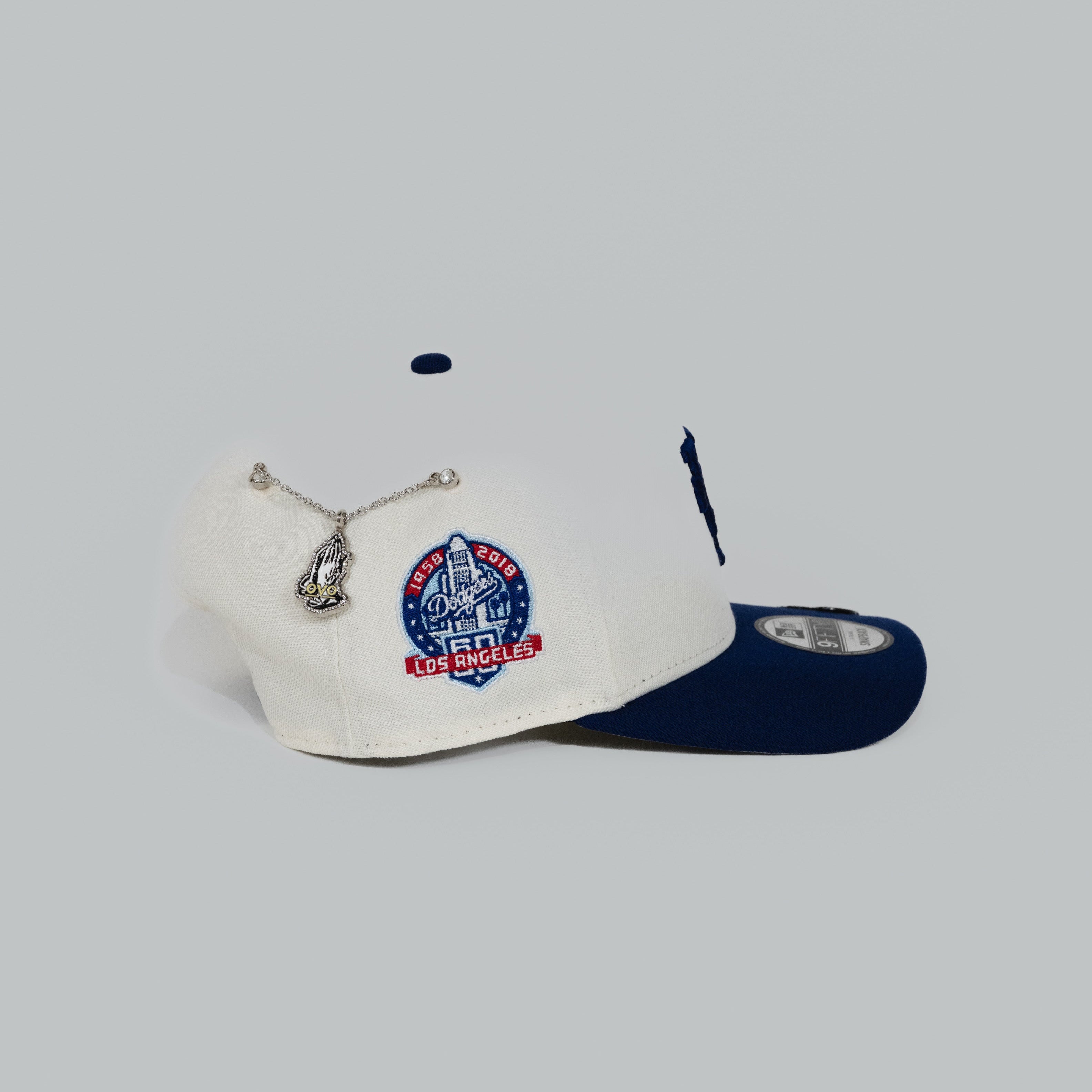 NEW ERA EXCLUSIVE 9FIFTY A-FRAME CHROME/ BLUE UPSIDE DOWN LOS ANGELES DODGERS W/ 60TH ANNIVERSARY SIDE PATCH