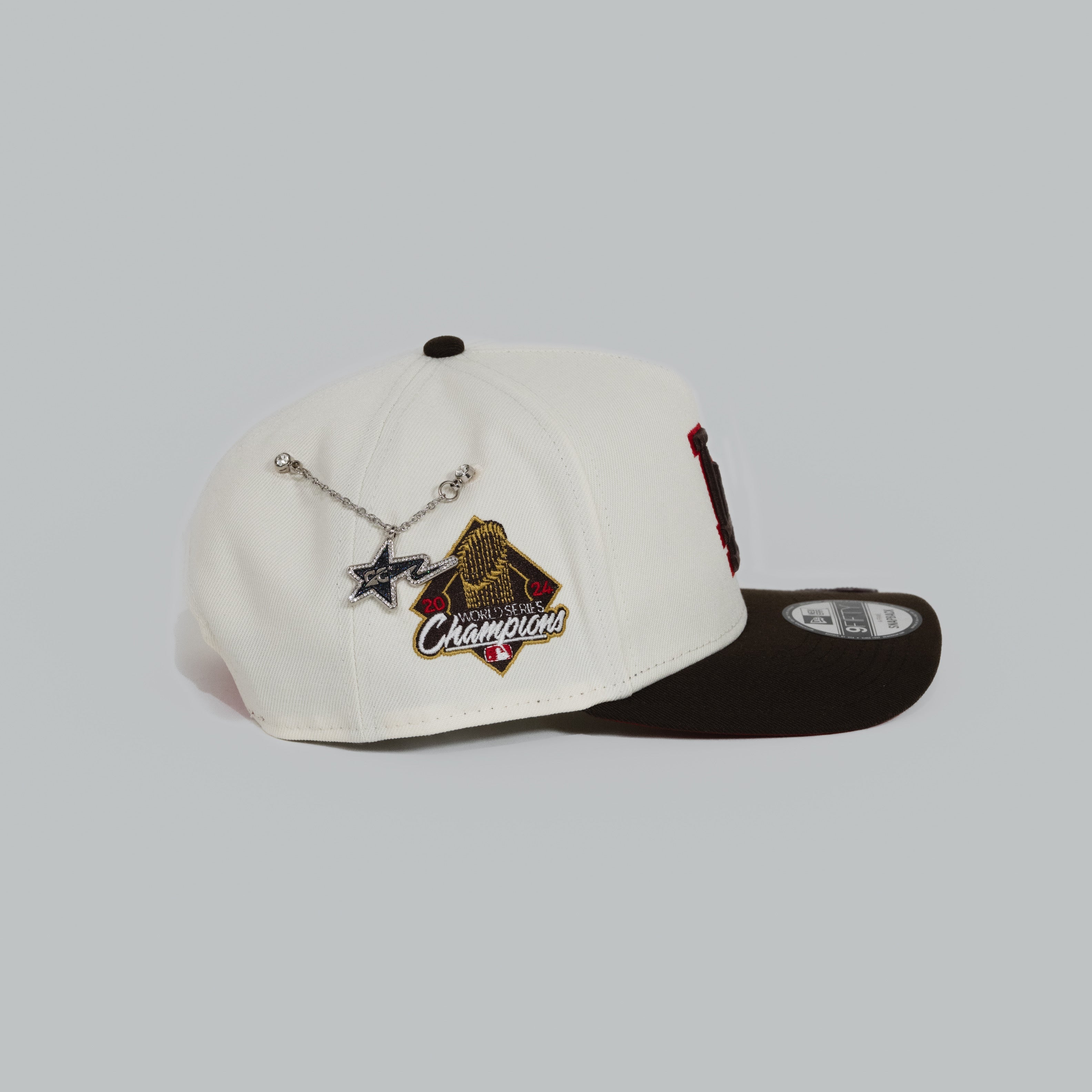 NEW ERA EXCLUSIVE 9FIFTY A-FRAME CHROME/ WALNUT LOS ANGELES DODGERS W/ 2024 WORLD SRIES CHAMPIONS SIDE PATCH