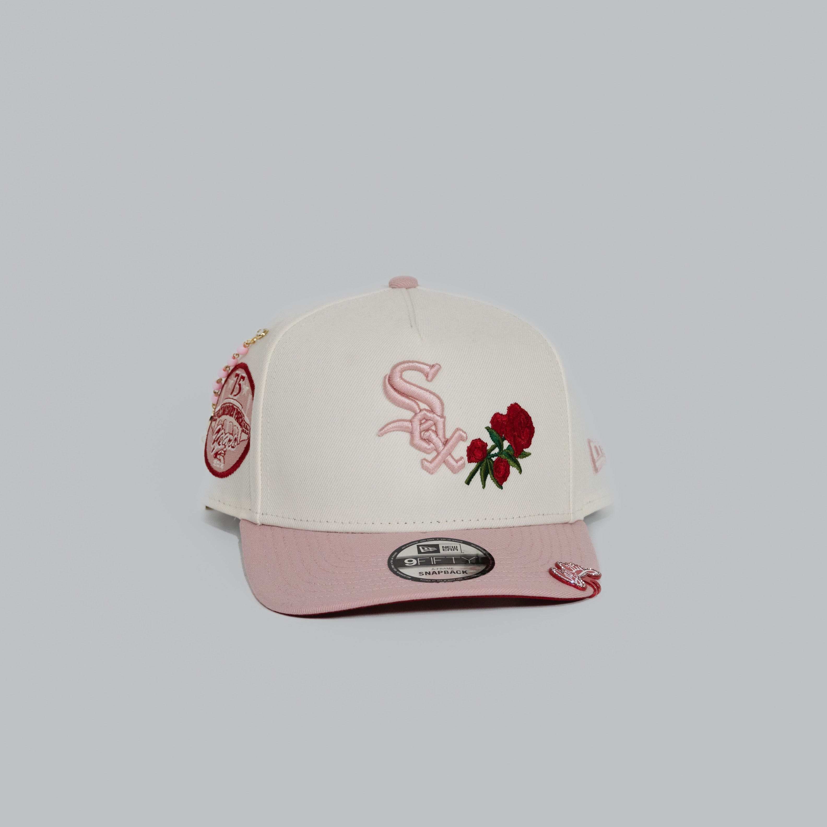 NEW ERA EXCLUSIVE 9FIFTY A-FRAME CHROME/ SOFT PINK CHICAGO WHITE SOX W/ ROSES + 75TH ANNIVERSARY SIDE PATCH