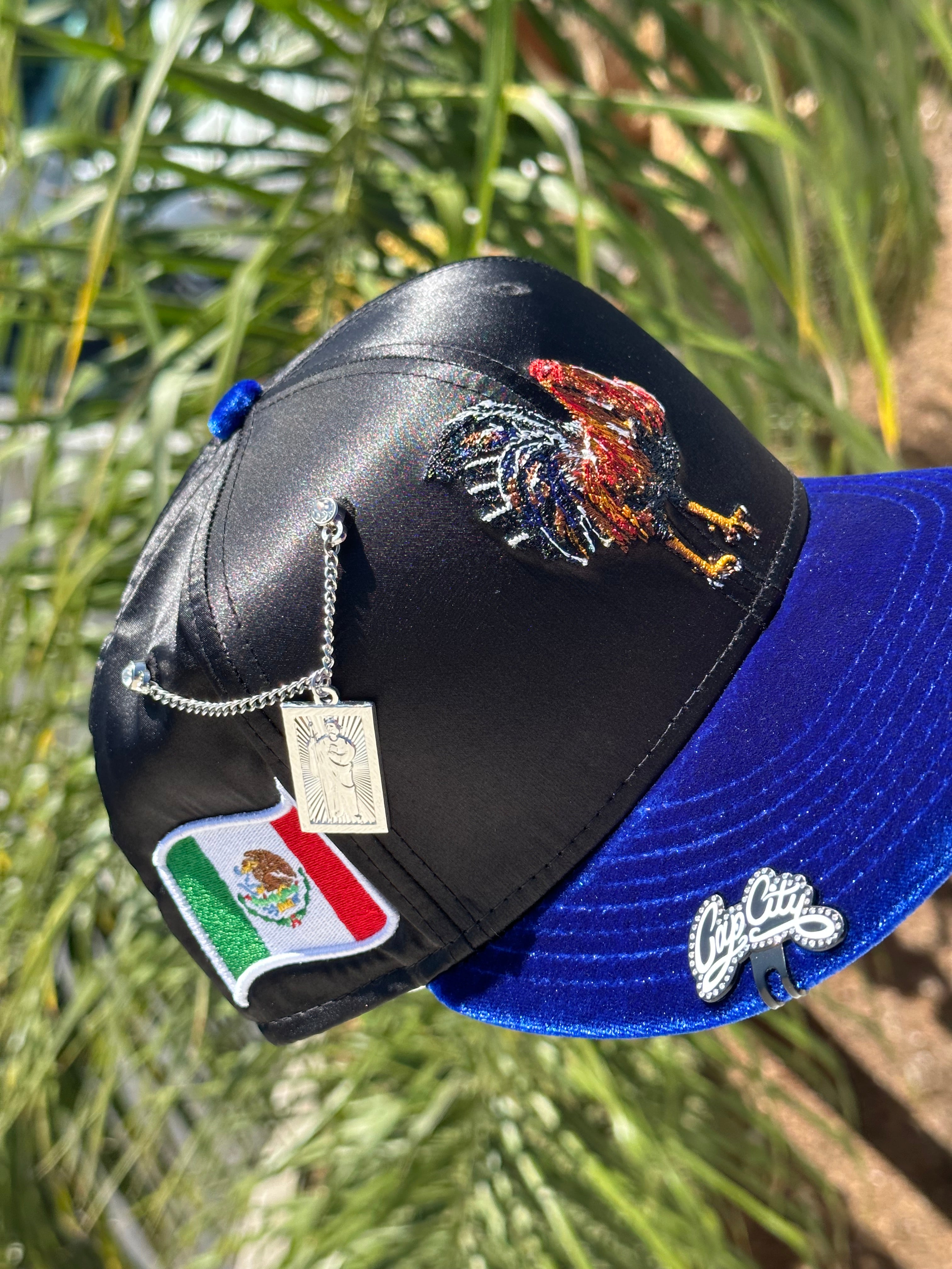NEW ERA EXCLUSIVE 59FIFTY BLACK SATIN/BLUE VELVET MEXICO "EL GALLO" TWO TONE W/ MEXICO FLAG PATCH