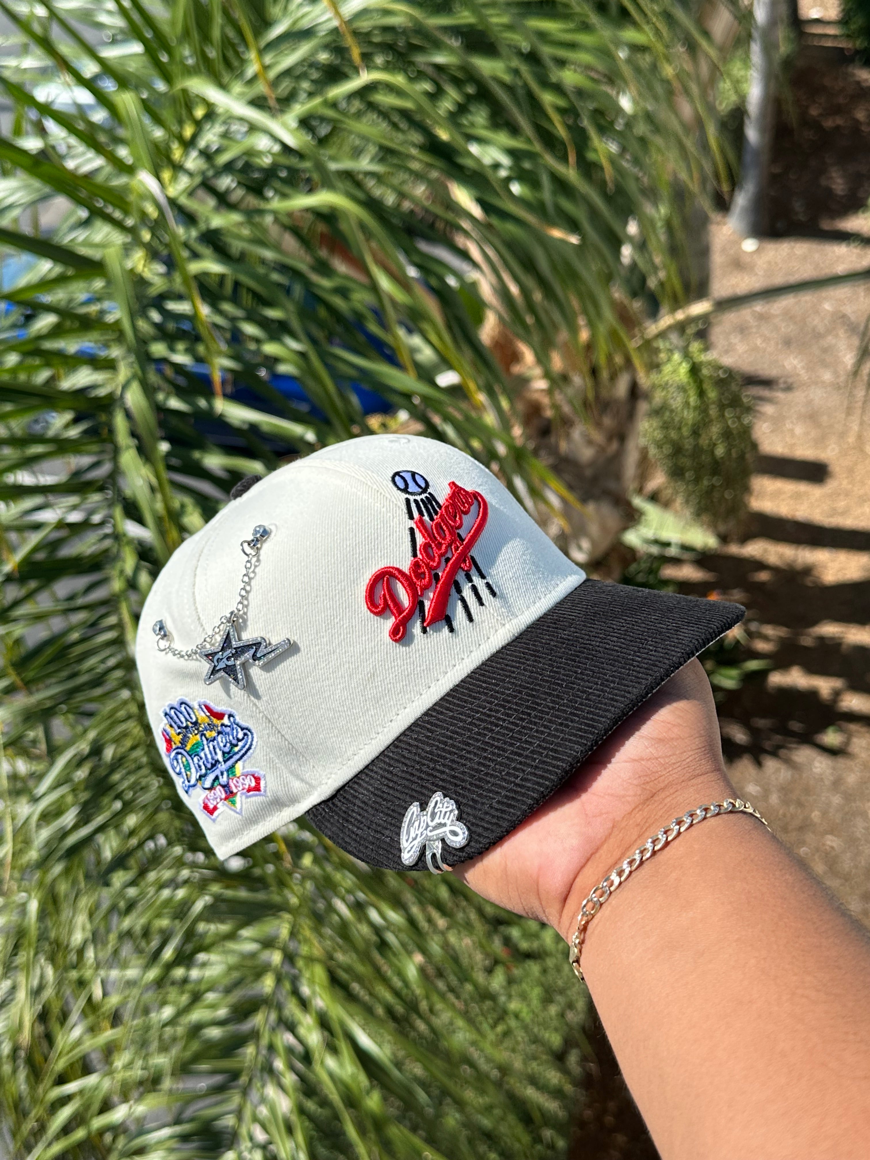 NEW ERA EXCLUSIVE 59FIFTY CHROME WHITE/CORDUROY LOS ANGELES DODGERS W/ 100TH ANNIVERSARY PATCH