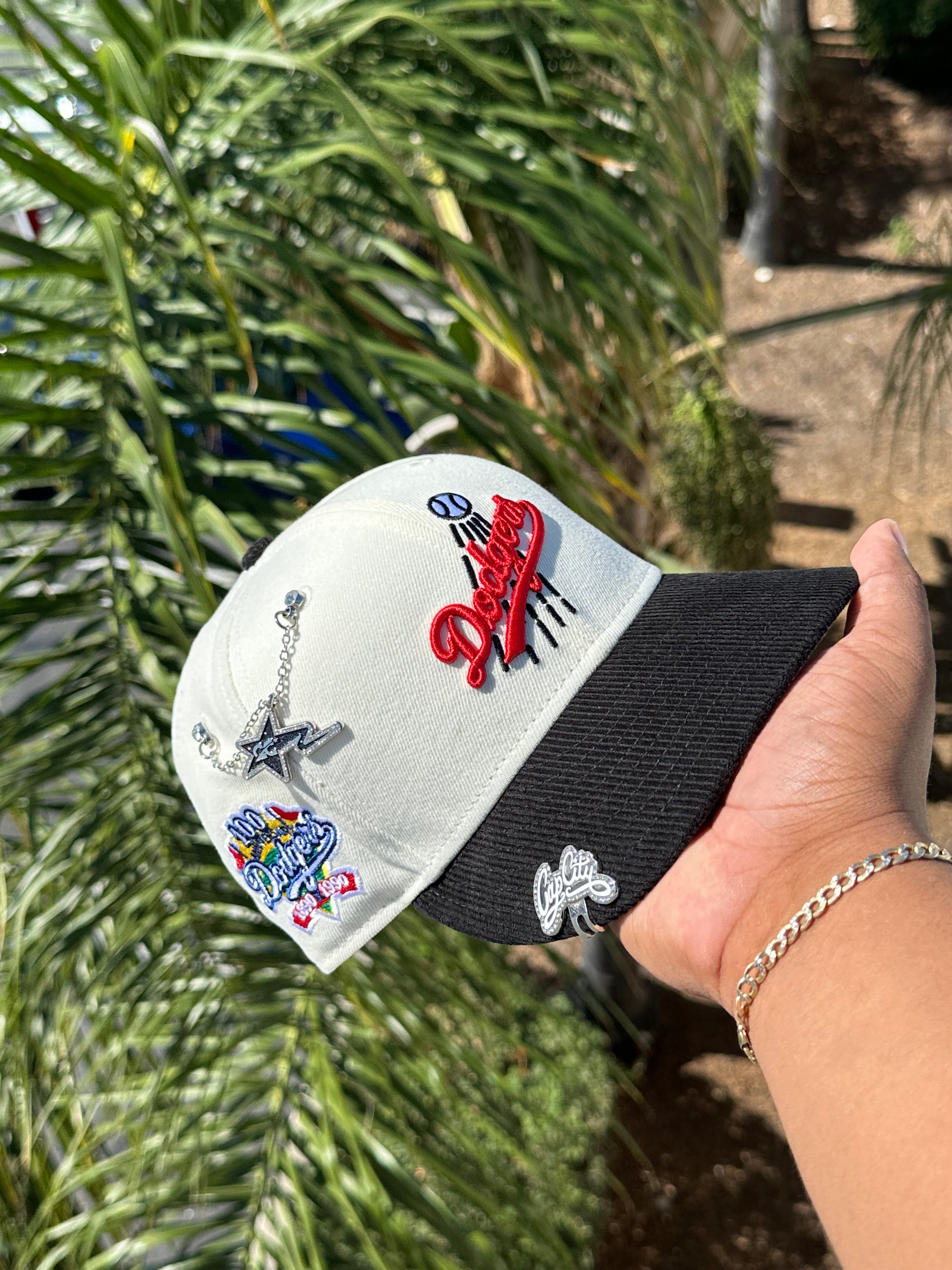 NEW ERA EXCLUSIVE 59FIFTY CHROME WHITE/CORDUROY LOS ANGELES DODGERS W/ 100TH ANNIVERSARY PATCH