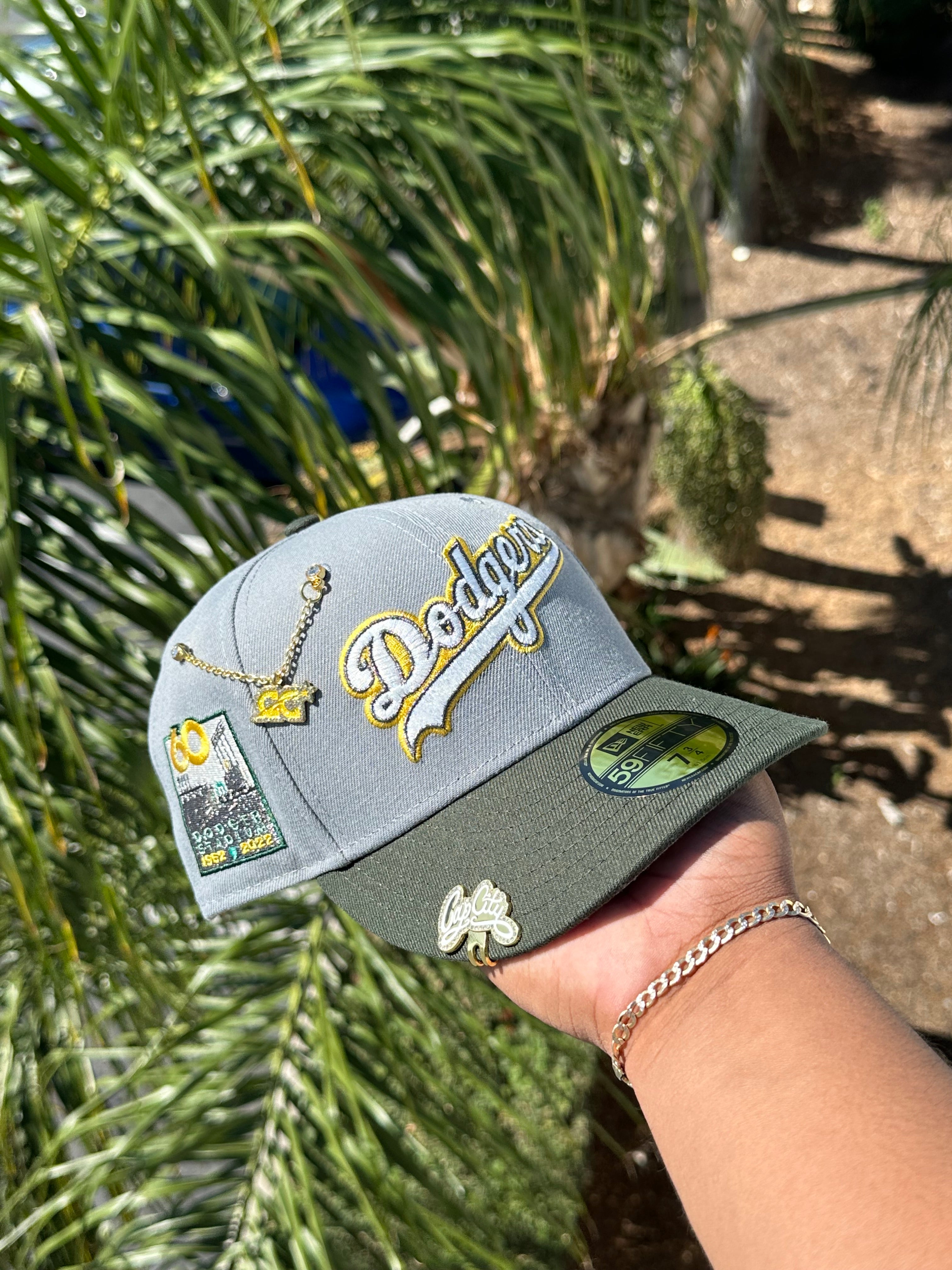 NEW ERA EXCLUSIVE 59FIFTY SMOKE GREY/GREEN LOS ANGELES DODGERS SCRIPT W/ 60TH ANNIVERSARY DODGER STADIUM PATCH