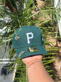NEW ERA EXCLUSIVE NEW ERA 59FIFTY DARK GREEN PITTSBURGH PIRATES (GREY UV)