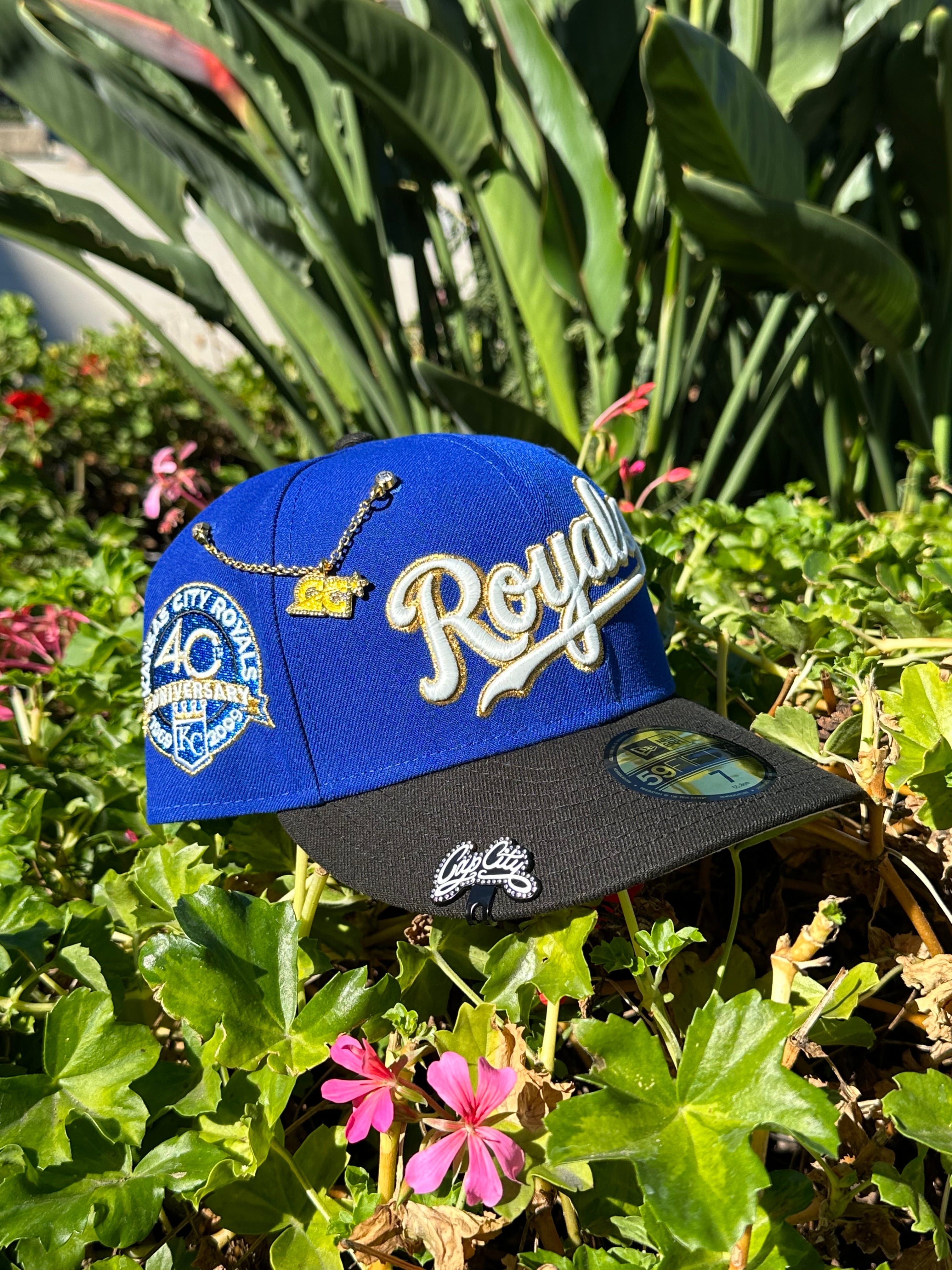NEW ERA EXCLUSIVE 59FIFTY BLUE/BLACK KANSAS CITY ROYALS SCRIPT W/ 40TH ANNIVERSARY SIDE PATCH