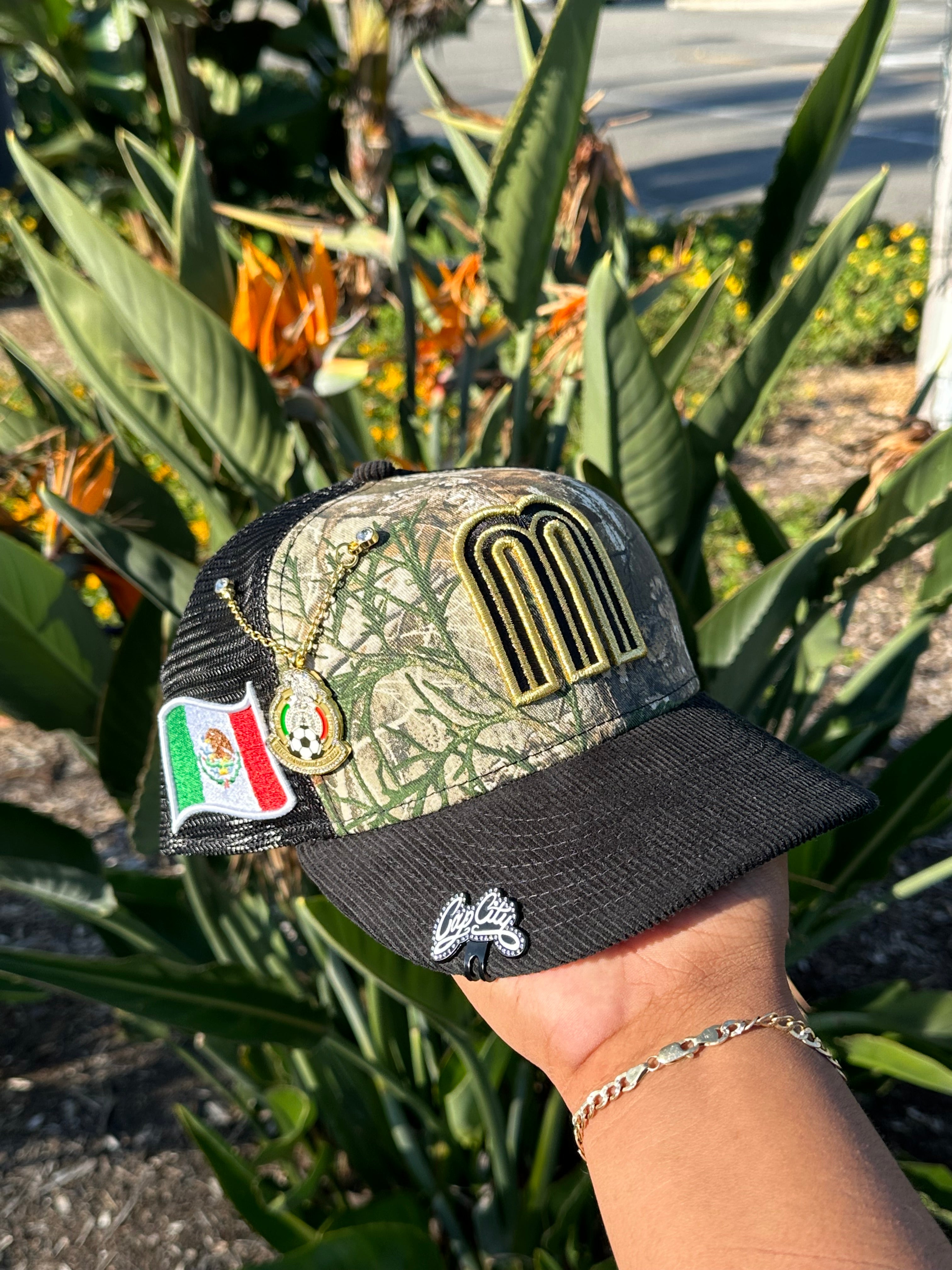 NEW ERA EXCLUSIVE 59FIFTY REALTREE/CORDUROY MEXICO MESHBACK W/ MEXICO FLAG PATCH