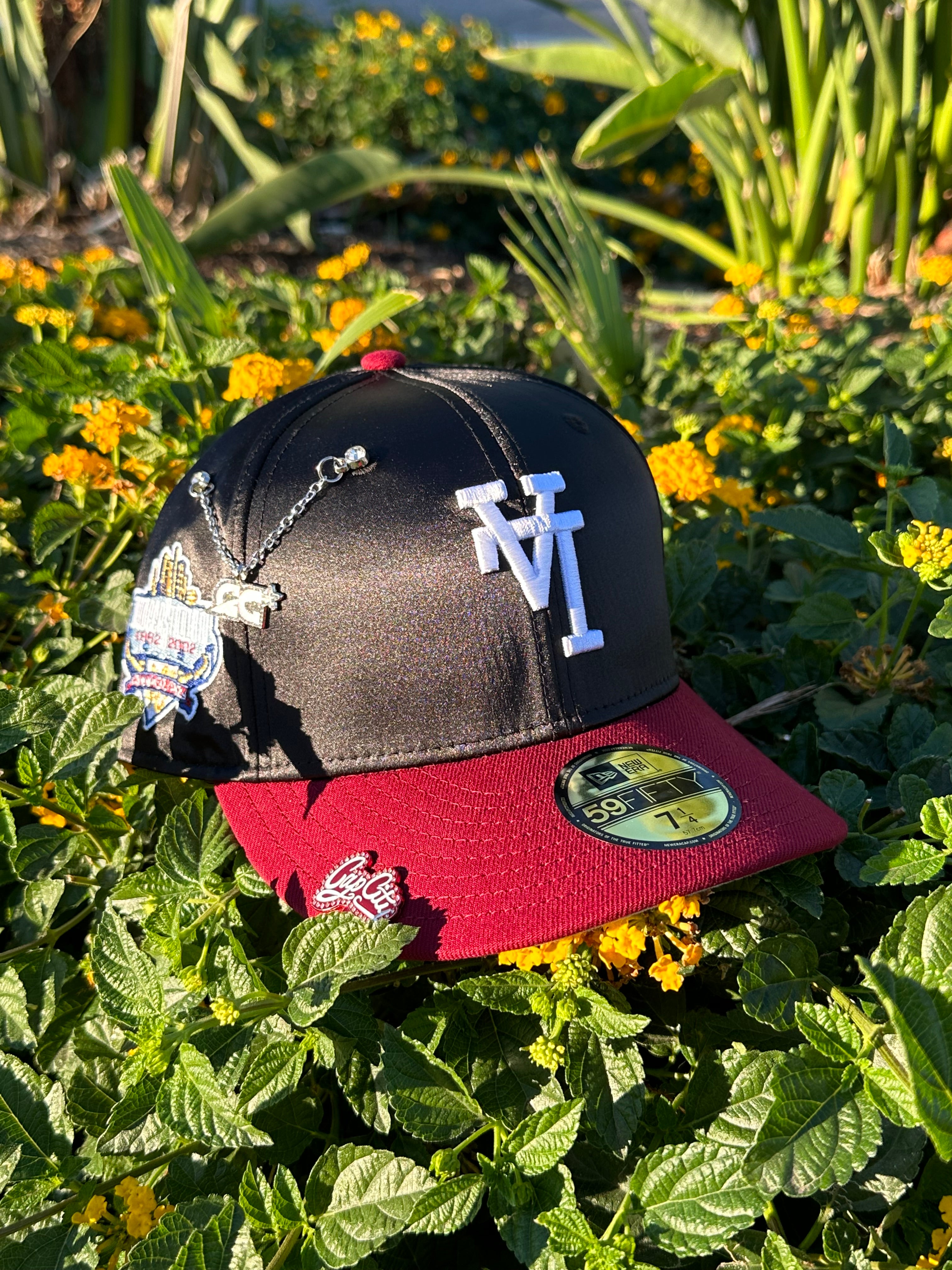 NEW ERA EXCLUSIVE 59FIFTY BLACK SATIN/BURGUNDY UPSIDE DOWN LOS ANGELES DODGERS W/ 40TH ANNIVERSARY PATCH