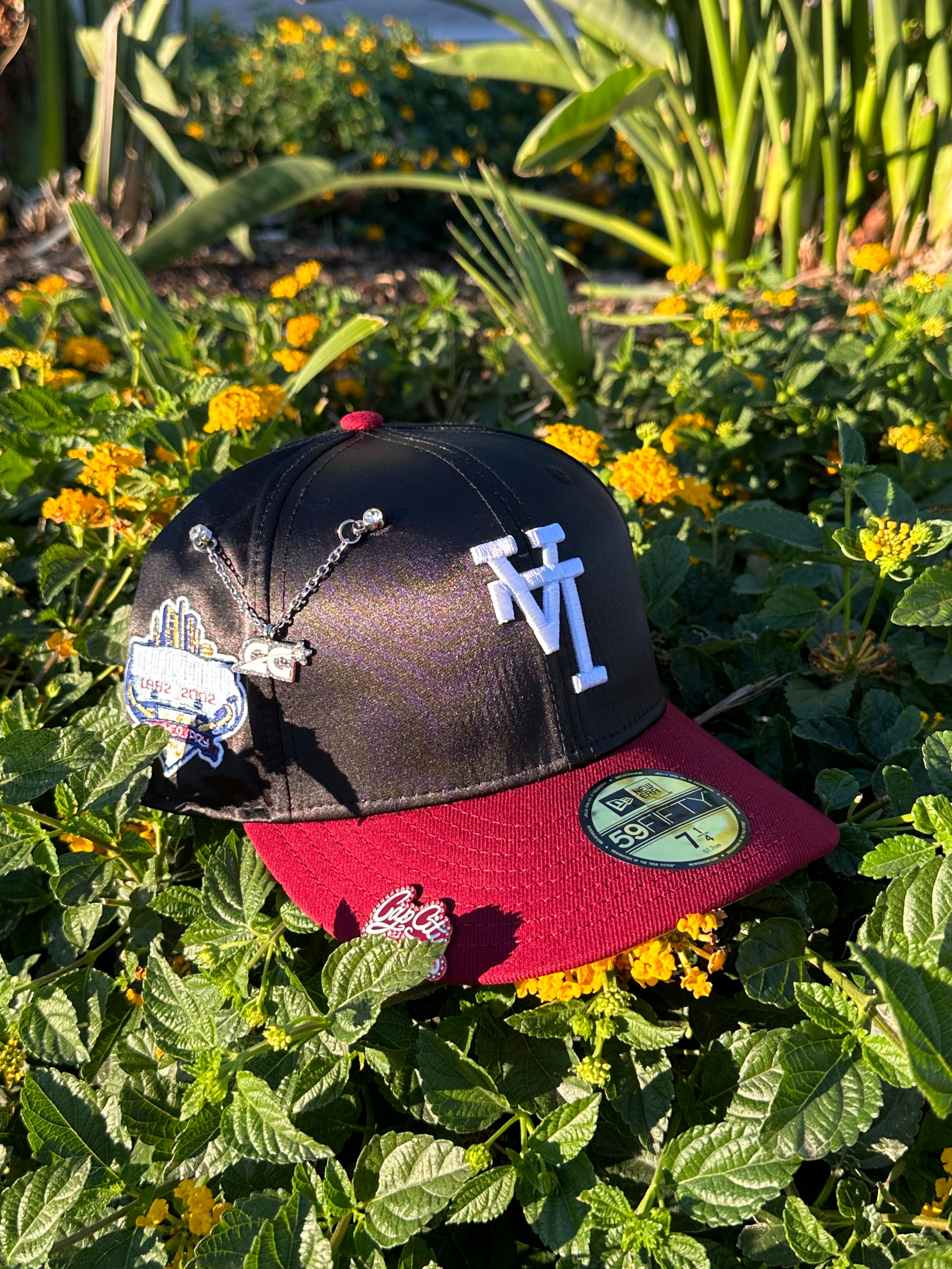 NEW ERA EXCLUSIVE 59FIFTY BLACK SATIN/BURGUNDY UPSIDE DOWN LOS ANGELES DODGERS W/ 40TH ANNIVERSARY PATCH