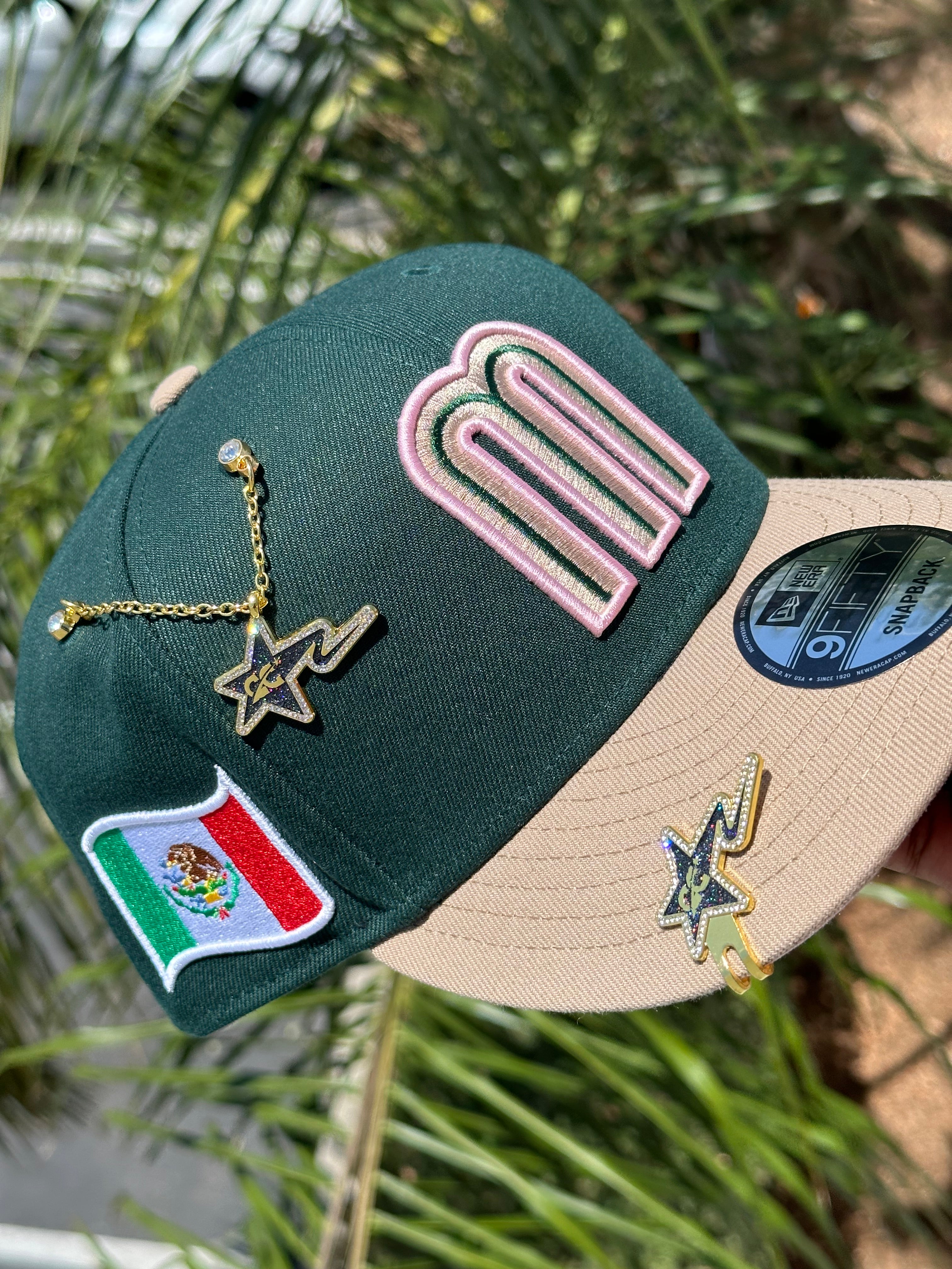 NEW ERA EXCLUSIVE 9FIFTY PINE GREEN/KHAKI MEXICO TWO TONE SNAPBACK W/ MEXICO FLAG SIDE PATCH