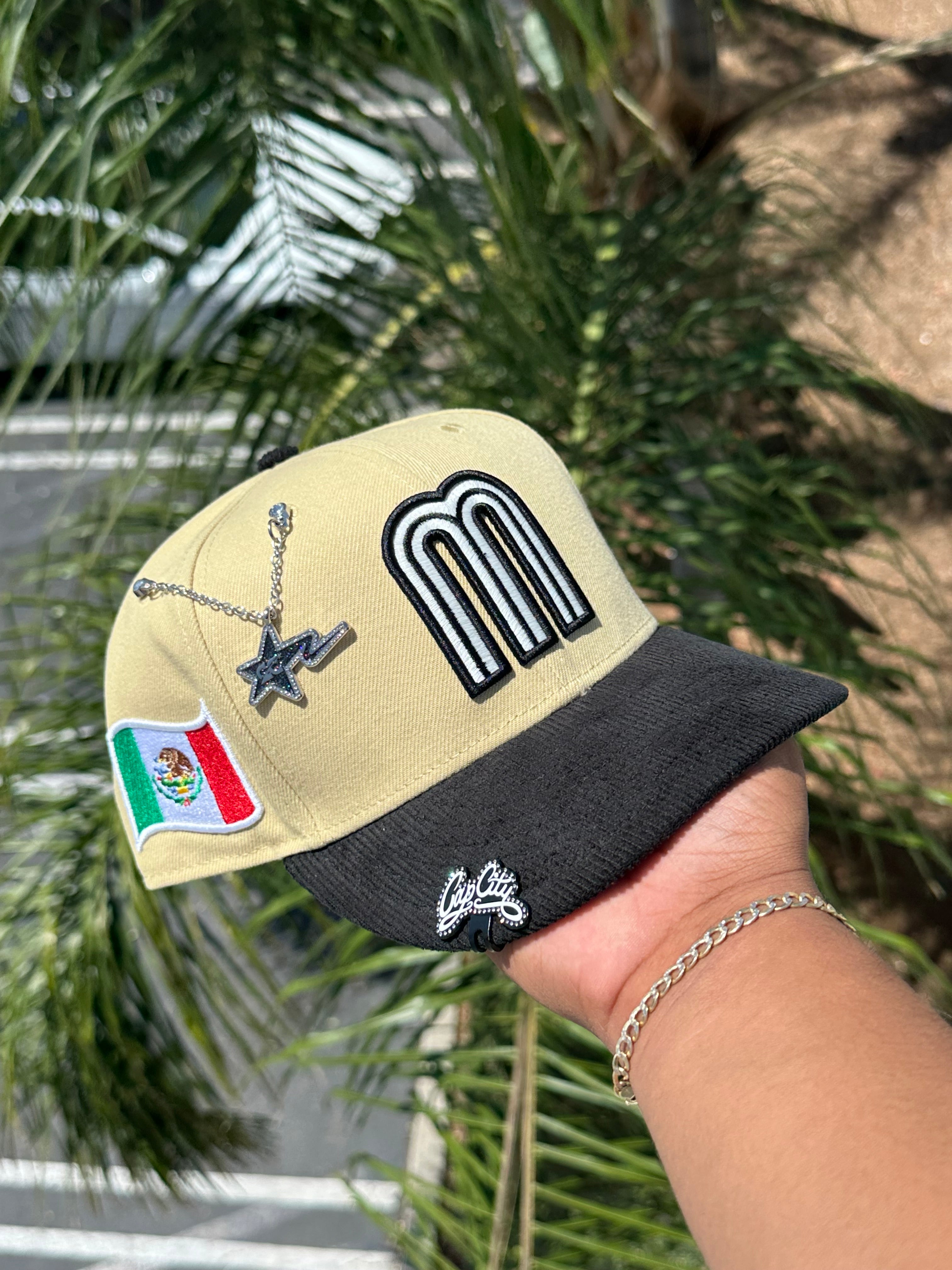 NEW ERA EXCLUSIVE 9FIFTY VEGAS GOLD/CORDUROY MEXICO TWO TONE SNAPBACK W/ MEXICO FLAG PATCH