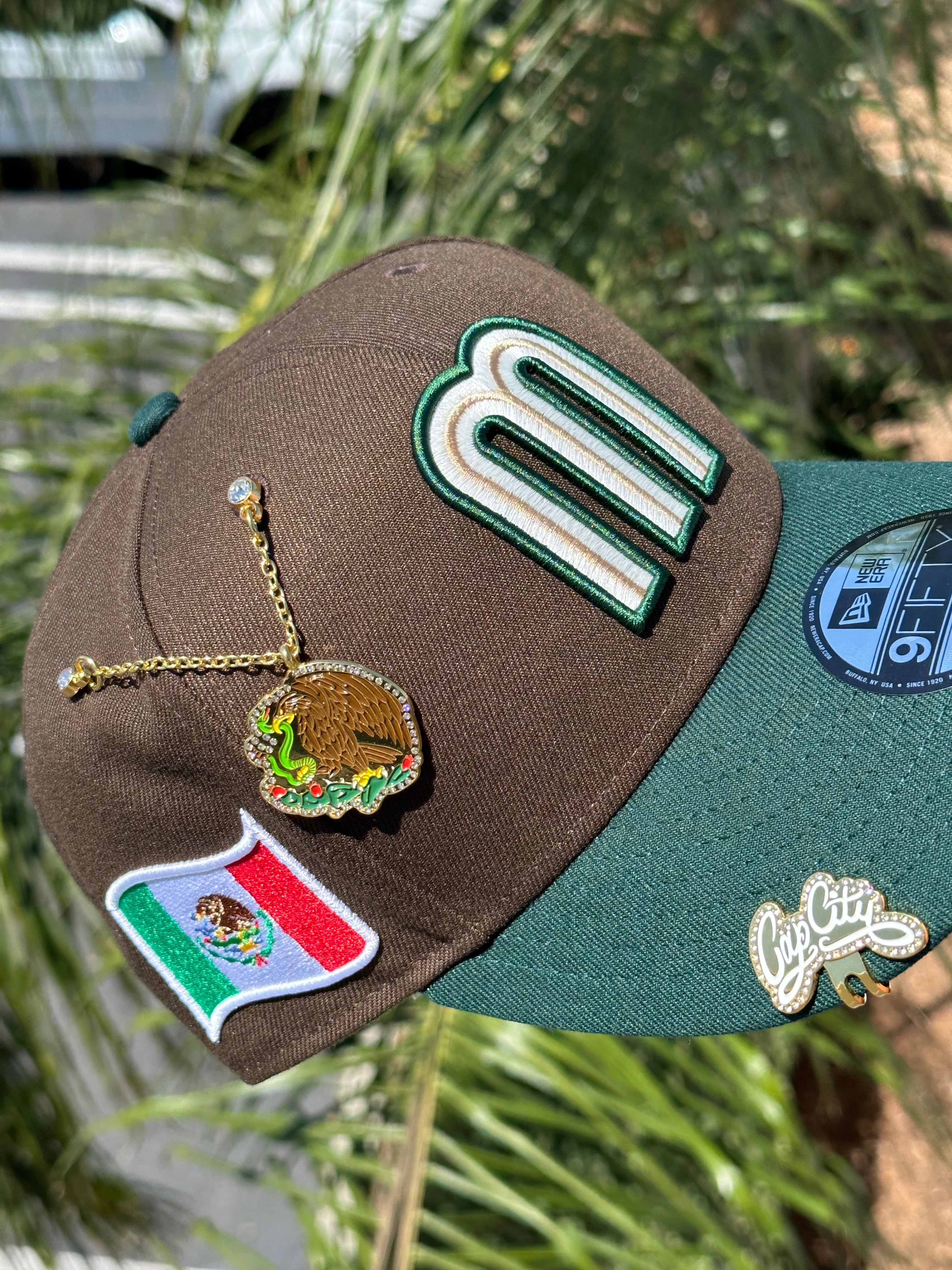 NEW ERA EXCLUSIVE 9FIFTY MOCHA/FOREST GREEN MEXICO TWO TONE SNAPBACK W/ MEXICO FLAG SIDE PATCH