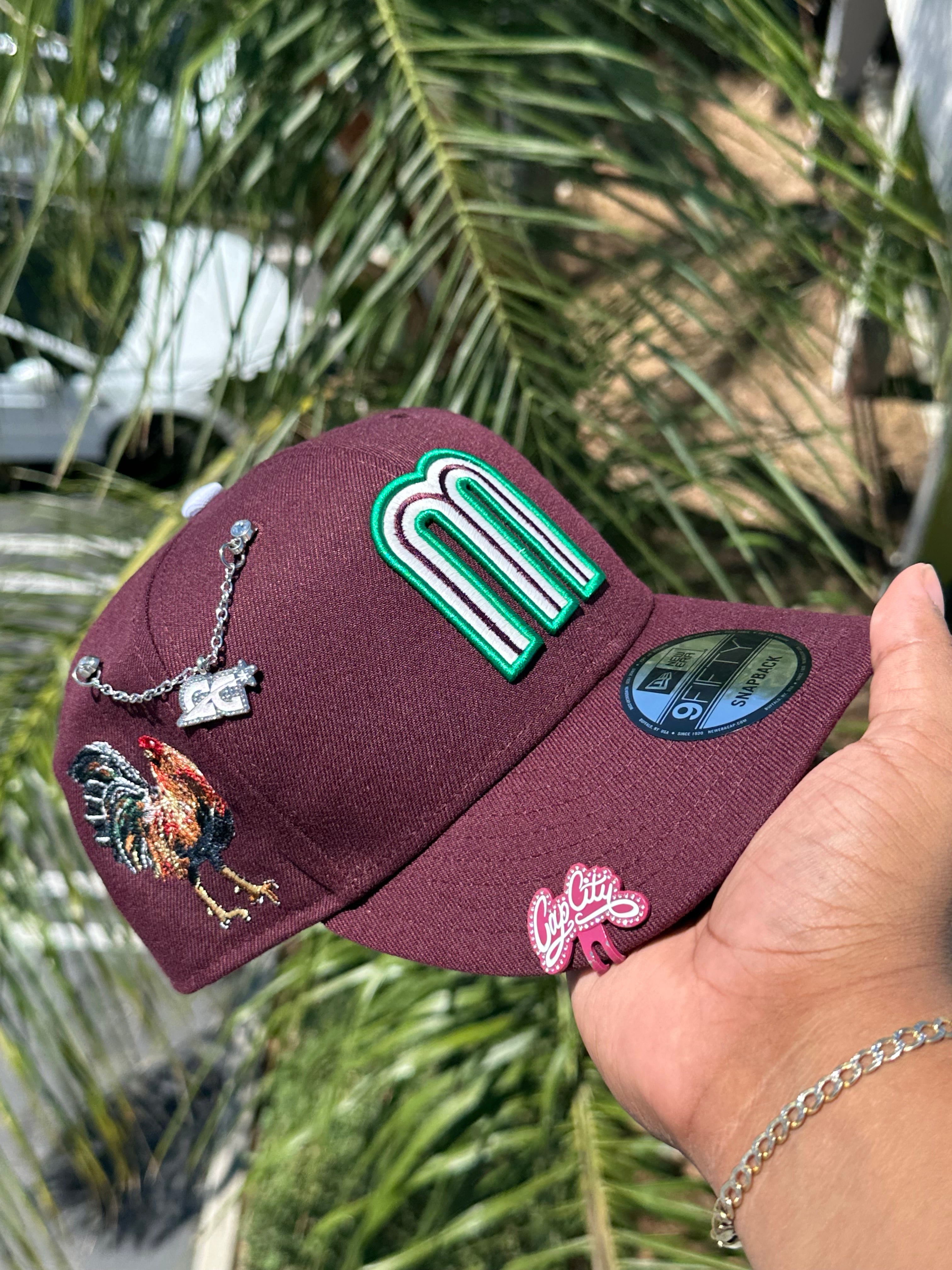 NEW ERA EXCLUSIVE 9FIFTY BURGUNDY MEXICO SNAPBACK W/ EL GALLO SIDE PATCH