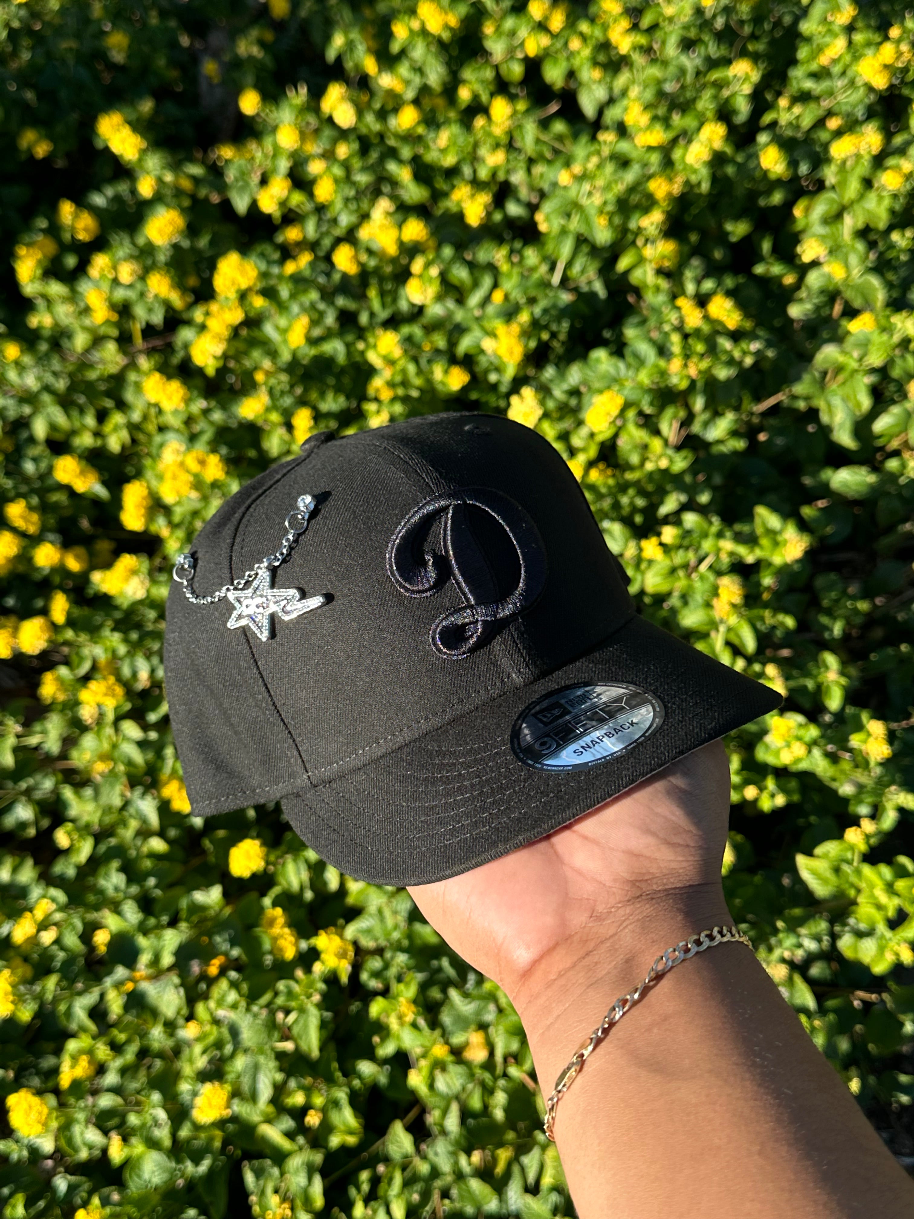 NEW ERA EXCLUSIVE 9FIFTY BLACKED OUT LOS ANGELES DODGERS SNAPBACK