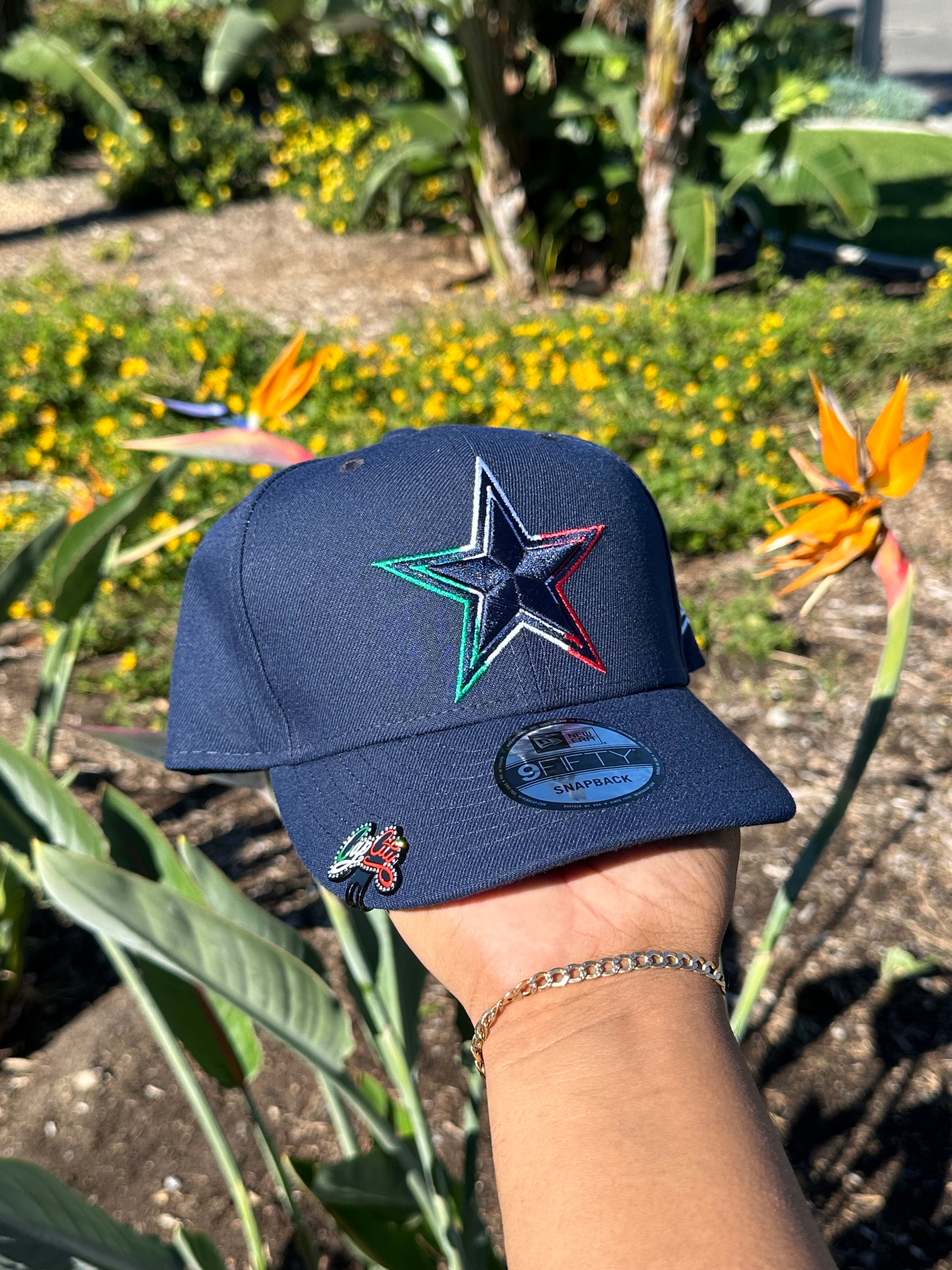 NEW ERA EXCLUSIVE 9FIFTY NAVY DALLAS COWBOYS "MEXICO" LOGO SNAPBACK