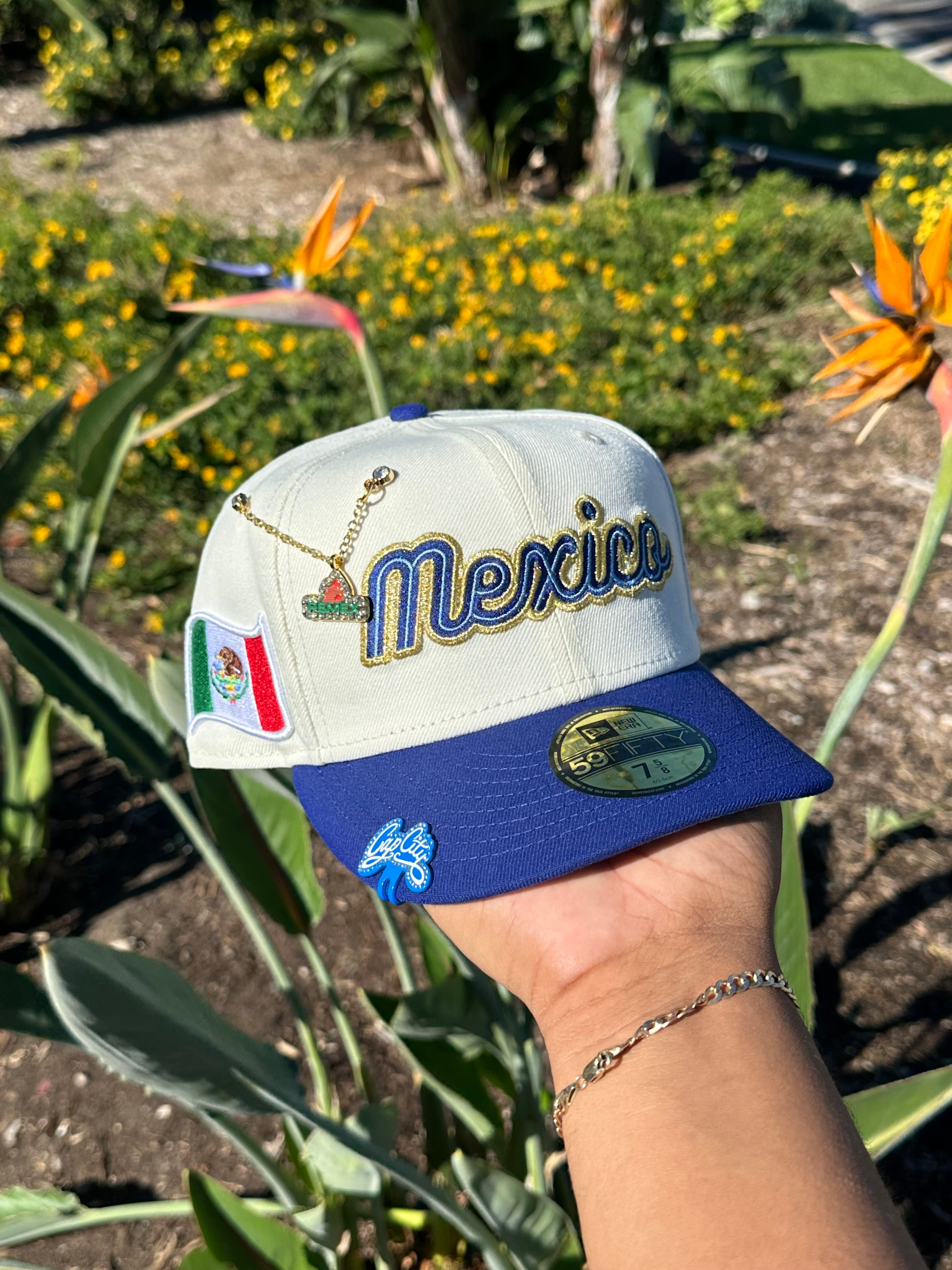 NEW ERA EXCLUSIVE 59FIFTY CHROME WHITE/BLUE MEXICO SCRIPT W/ MEXICO FLAG PATCH