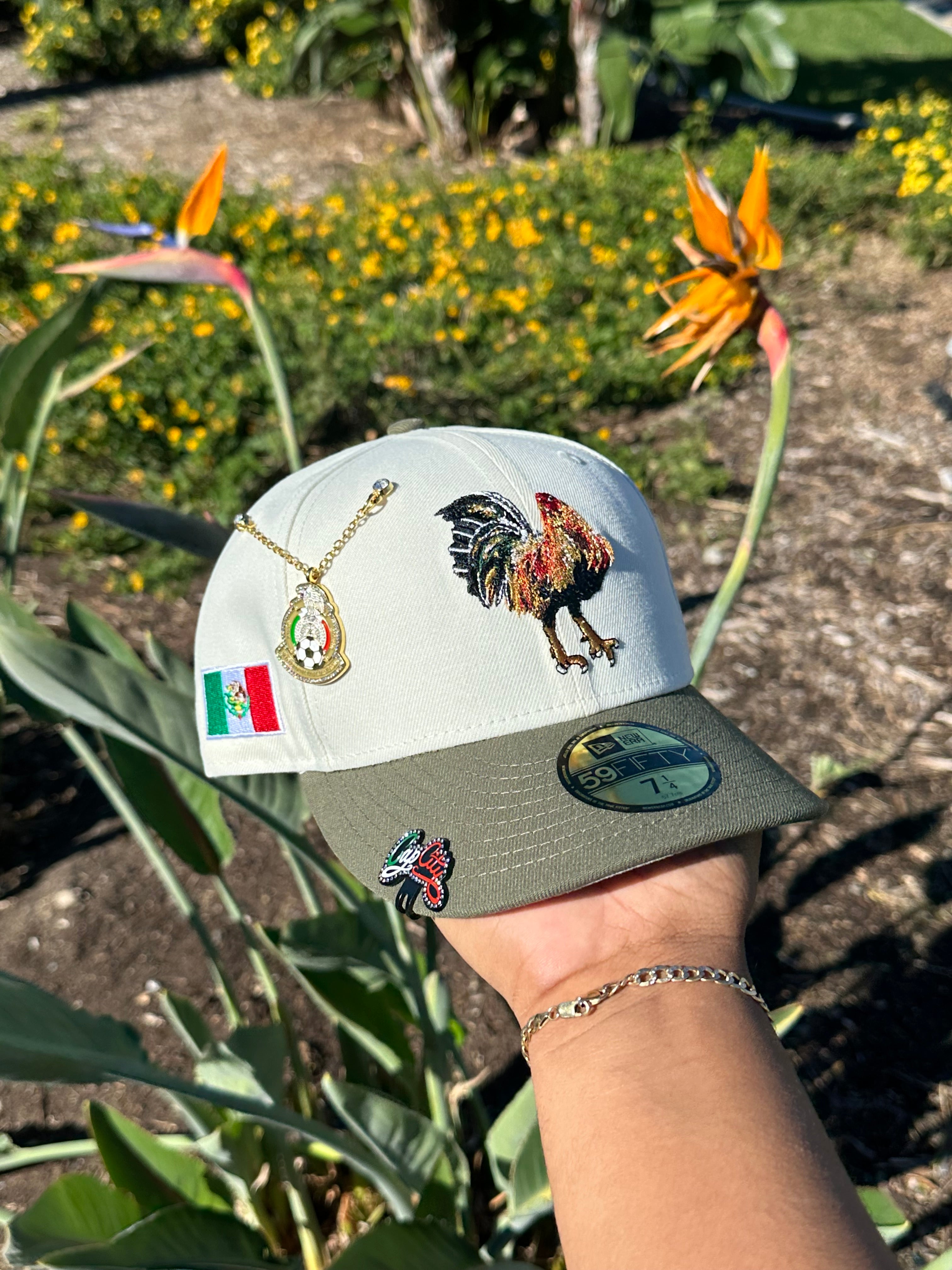 NEW ERA EXCLUSIVE 59FIFTY CHROME WHITE/OLIVE MEXICO "EL GALLO" W/ MEXICO FLAG PATCH