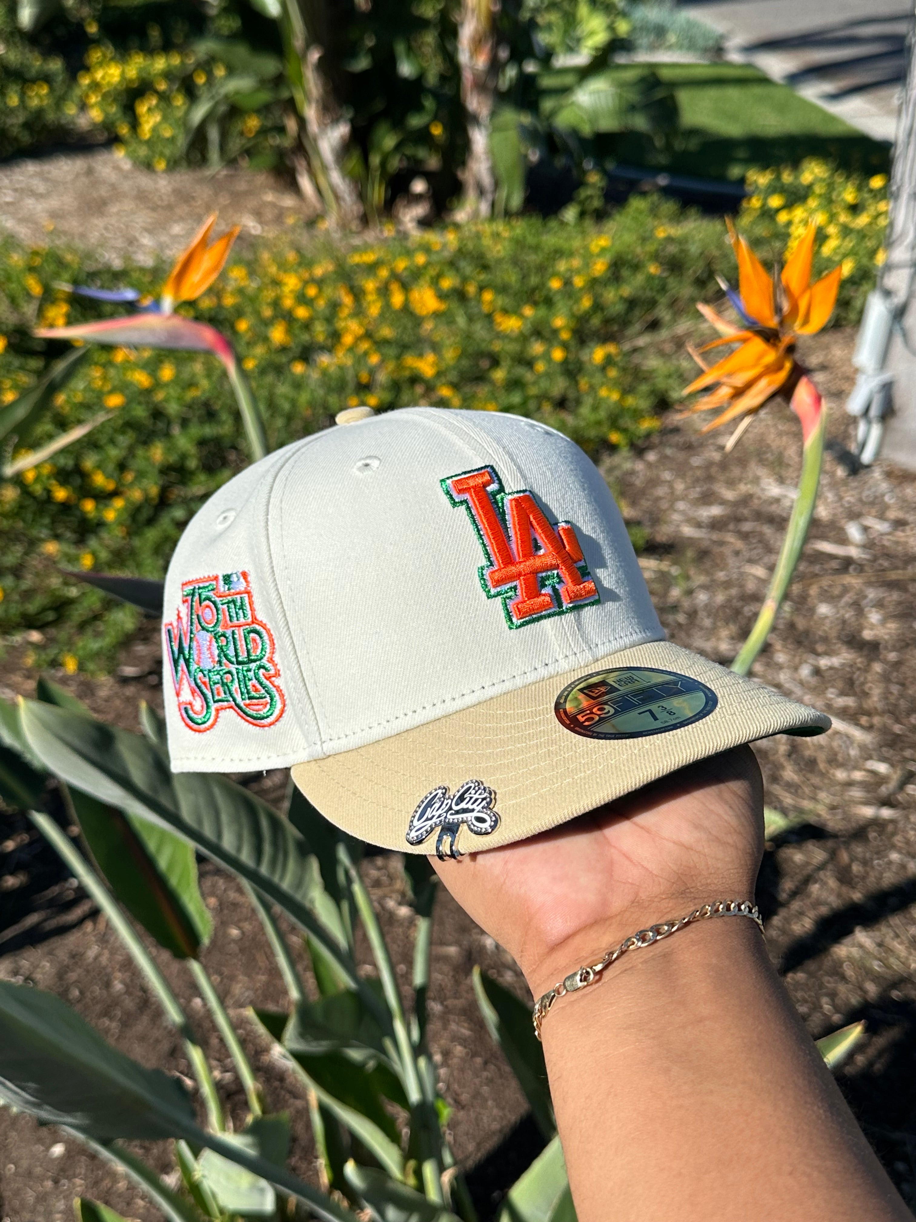 NEW ERA EXCLUSIVE 59FIFTY CHROME WHITE/CREAM LOS ANGELES DODGERS W/ 75TH WORLD SERIES SIDE PATCH