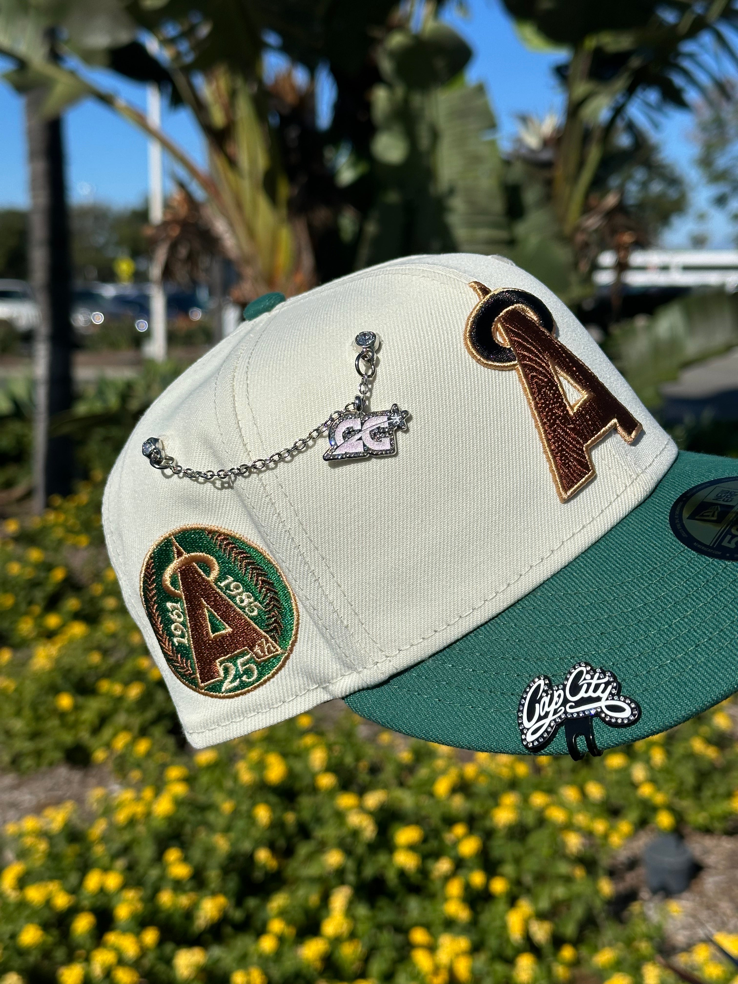 NEW ERA EXCLUSIVE 59FIFTY CHROME WHITE/GREEN ANAHEIM ANGELS W/ 25TH ANNIVERSARY PATCH