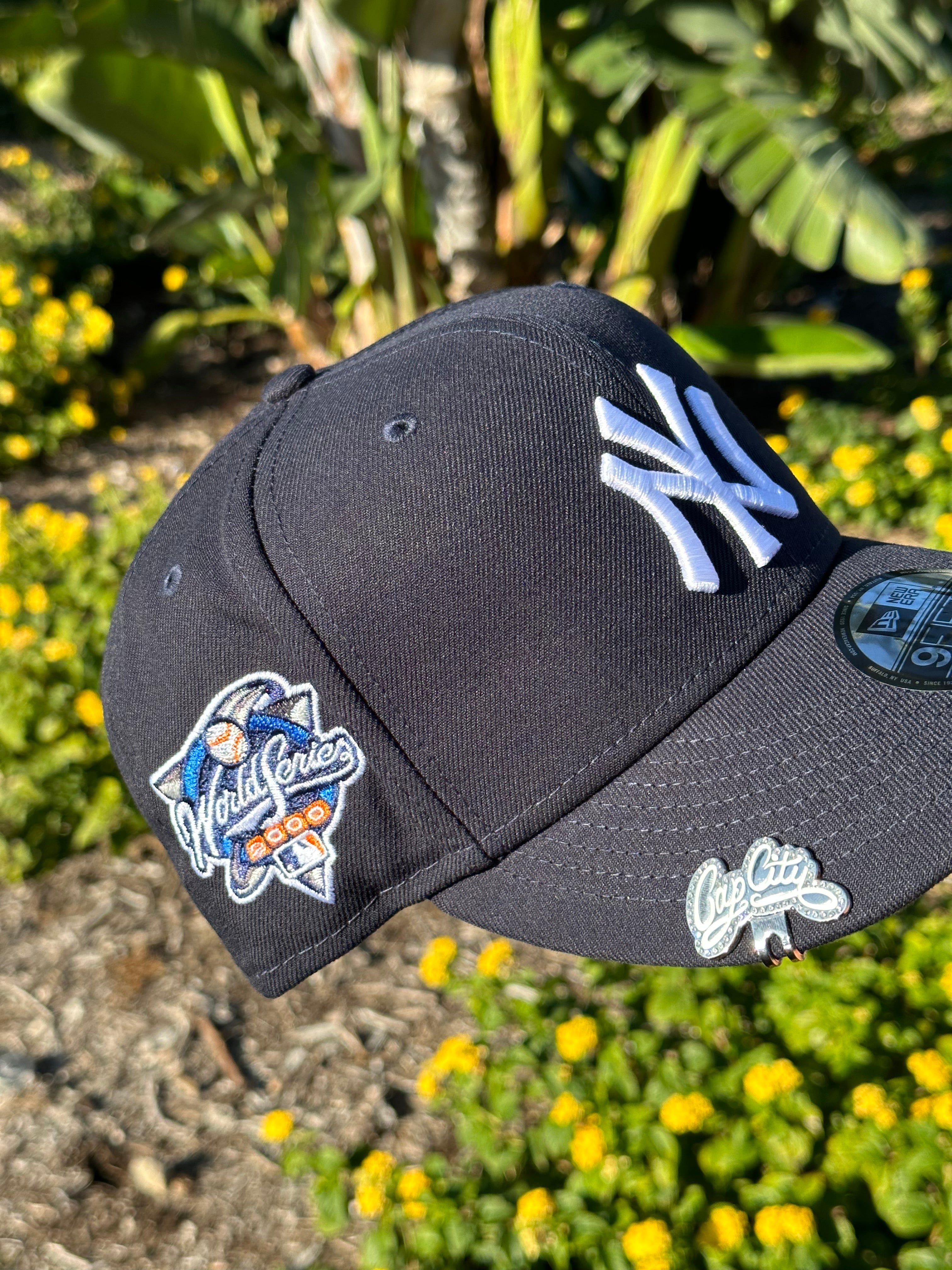 NEW ERA EXCLUSIVE 9FIFTY NAVY NEW YORK YANKEES W/ 2000 WORLD SERIES