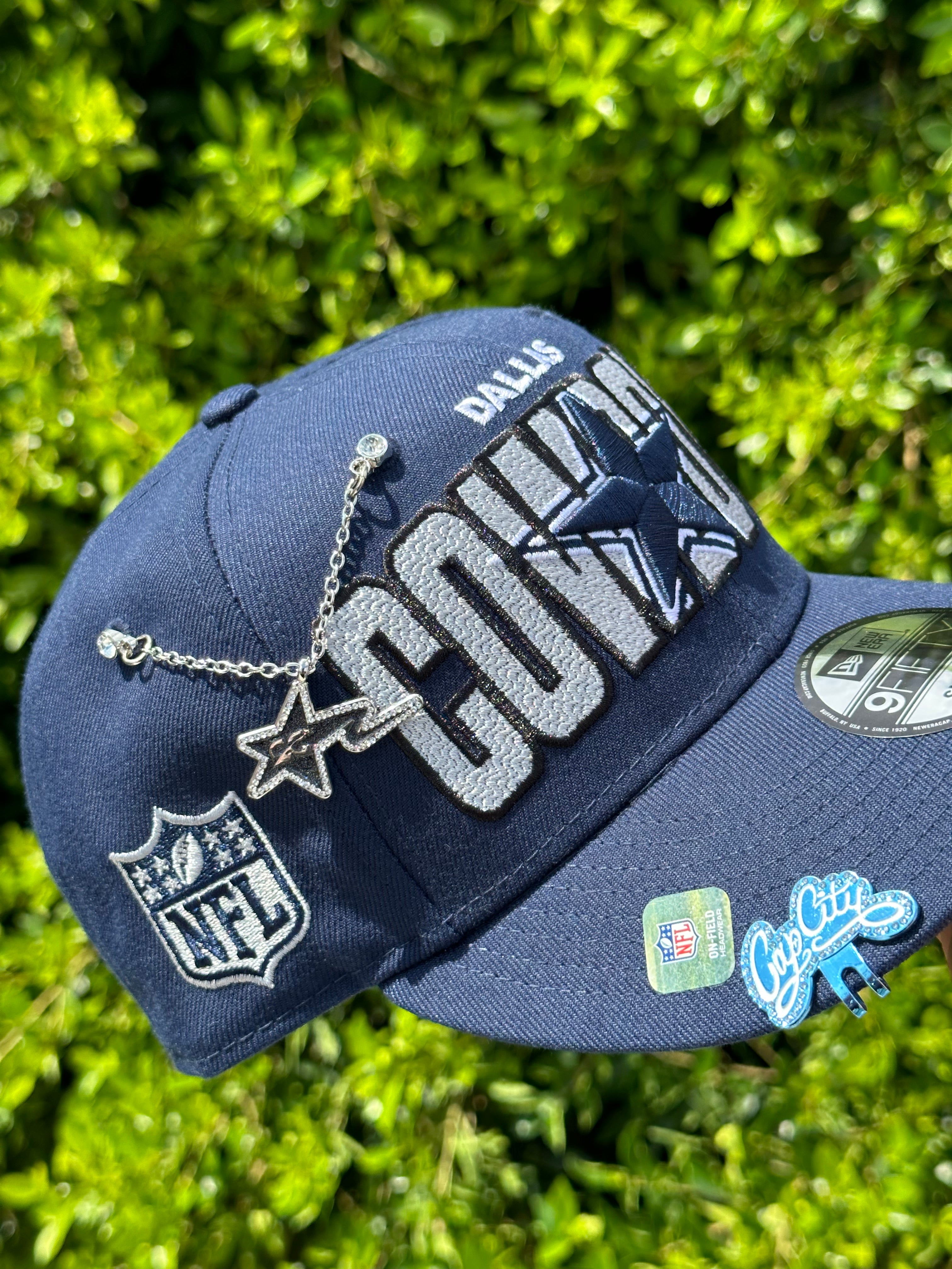 NEW ERA EXCLUSIVE 9FIFTY NAVY DALLAS COWBOYS "DRAFT" SNAPBACK