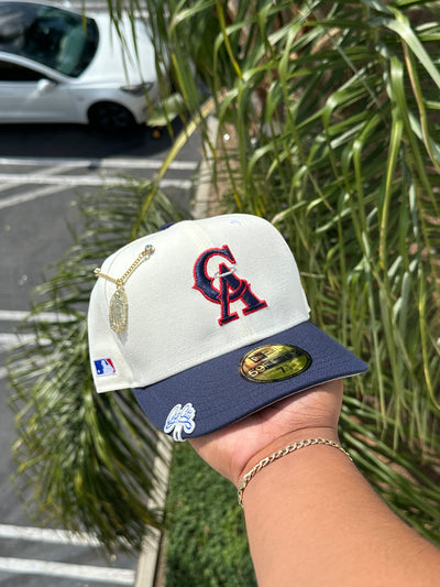 NEW ERA EXCLUSIVE 59FIFTY CHROME WHITE/NAVY ANAHEIM ANGELS W/ MLB LOGO SIDEPATCH (GREY UV)