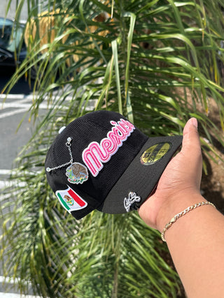 NEW ERA EXCLUSIVE 59FIFTY CORDUROY/BLACK MEXICO SCRIPT TWO TONE W/ MEXICO FLAG PATCH (PINK UV)