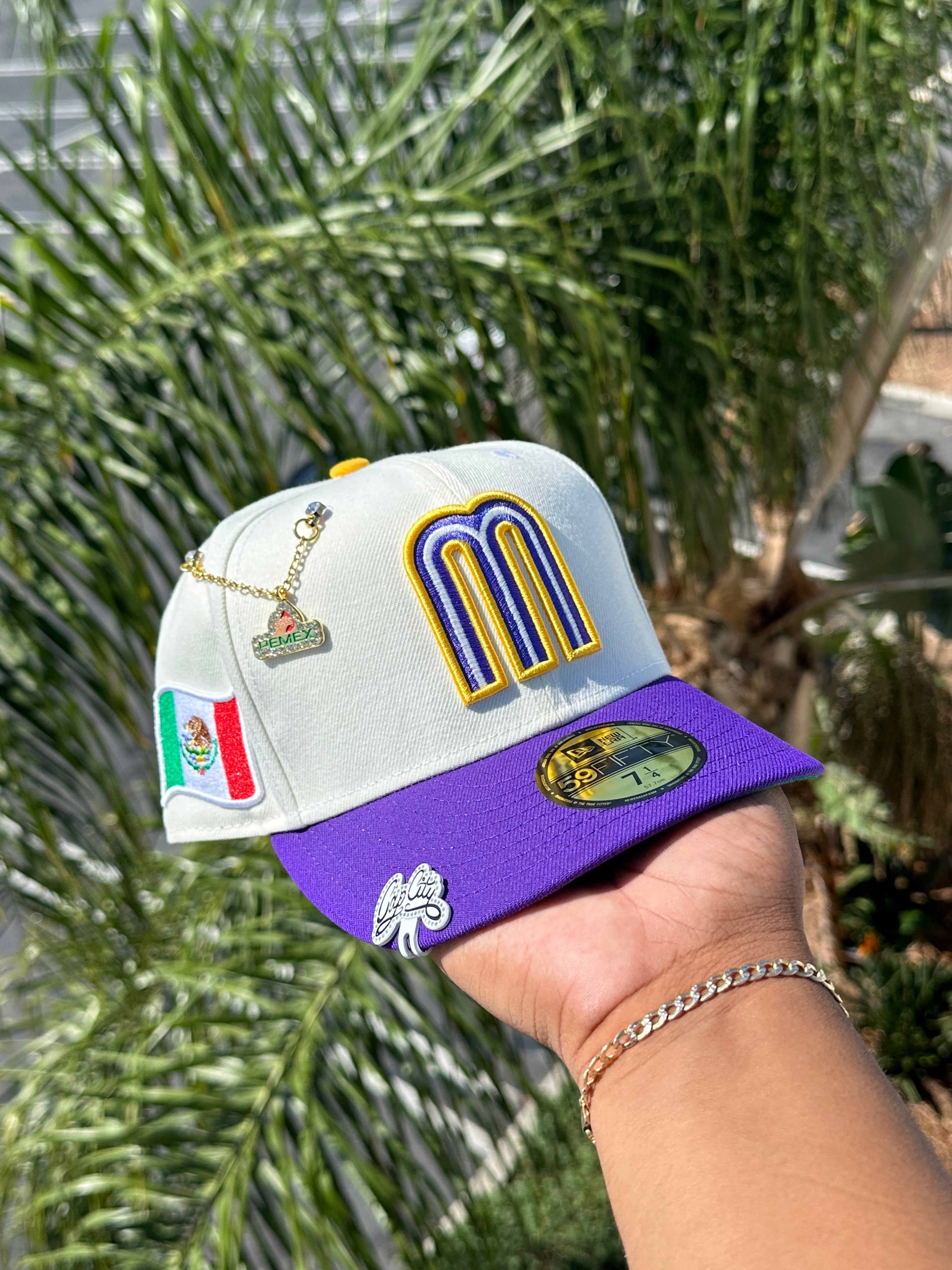 NEW ERA EXCLUSIVE 59FIFTY CHROME WHITE/PURPLE MEXICO TWO TONE W/ MEXICO FLAG SIDE PATCH
