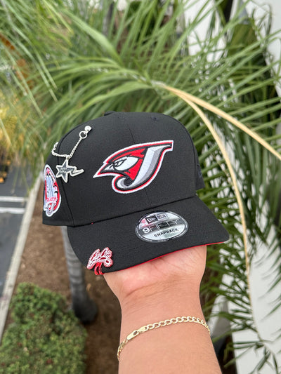 NEW ERA EXCLUSIVE 9FIFTY BLACK TORONTO BLUE JAYS SNAPBACK W/ 30TH SEASON PATCH (RED UV)