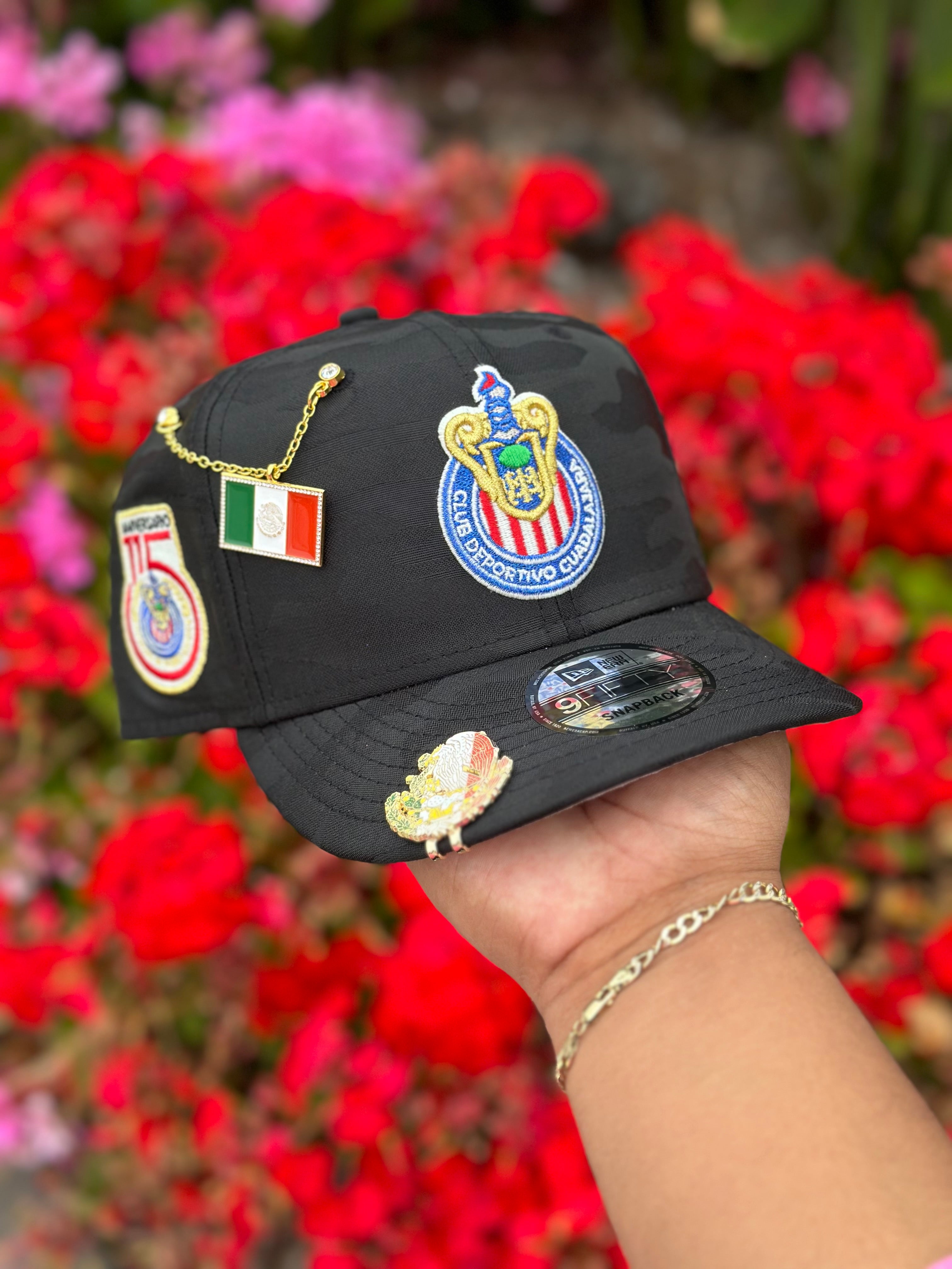 NEW ERA EXCLUSIVE 9FIFTY BLACK CAMO CHIVAS DE GUADALAJARA SNAPBACK W/ 115TH ANNIVERSARY SIDE PATCH