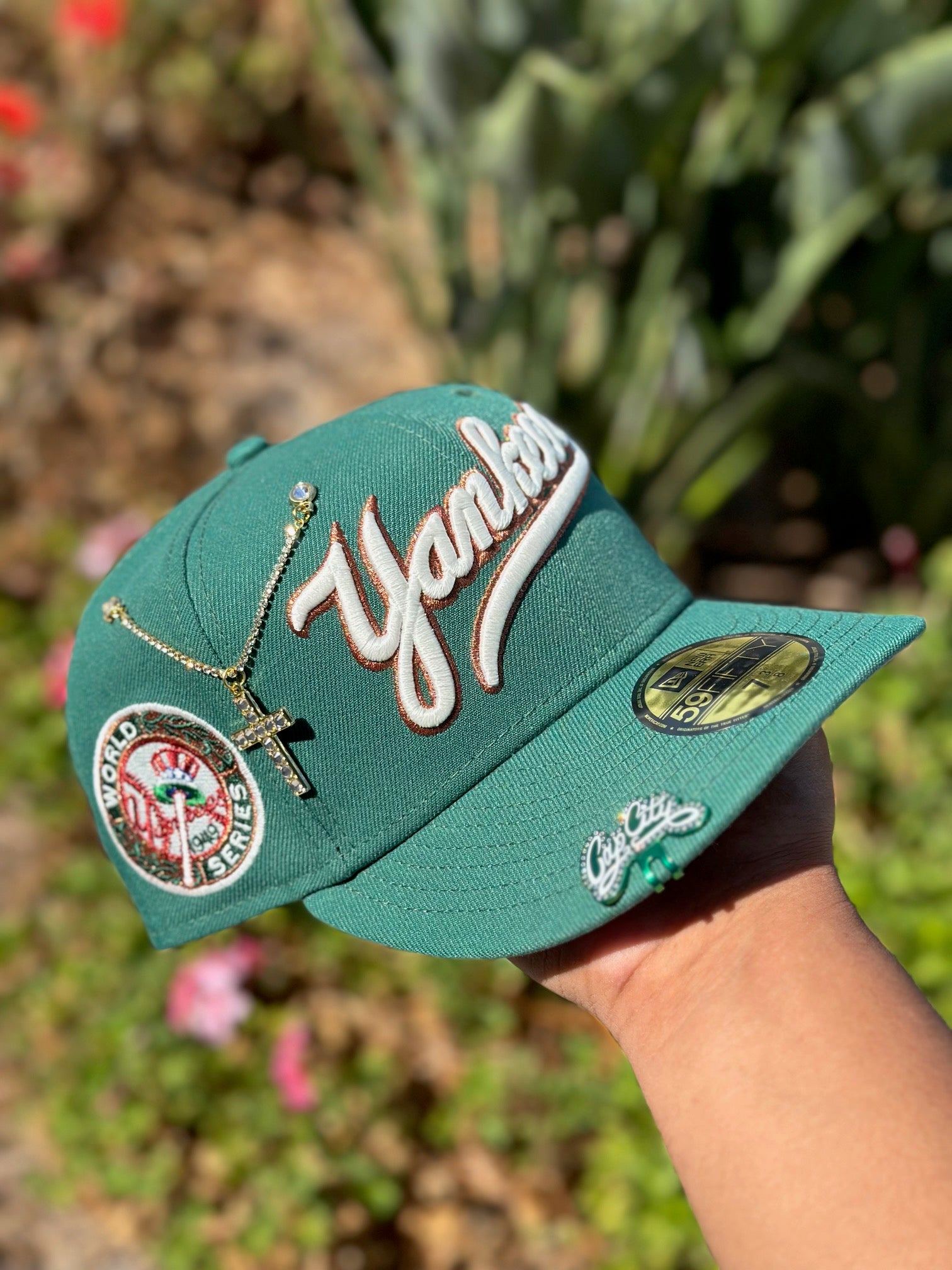 NEW ERA EXCLUSIVE 59FIFTY PINE GREEN NEW YORK YANKEES SCRIPT W/ 1949 WORLD SERIES SIDE PATCH