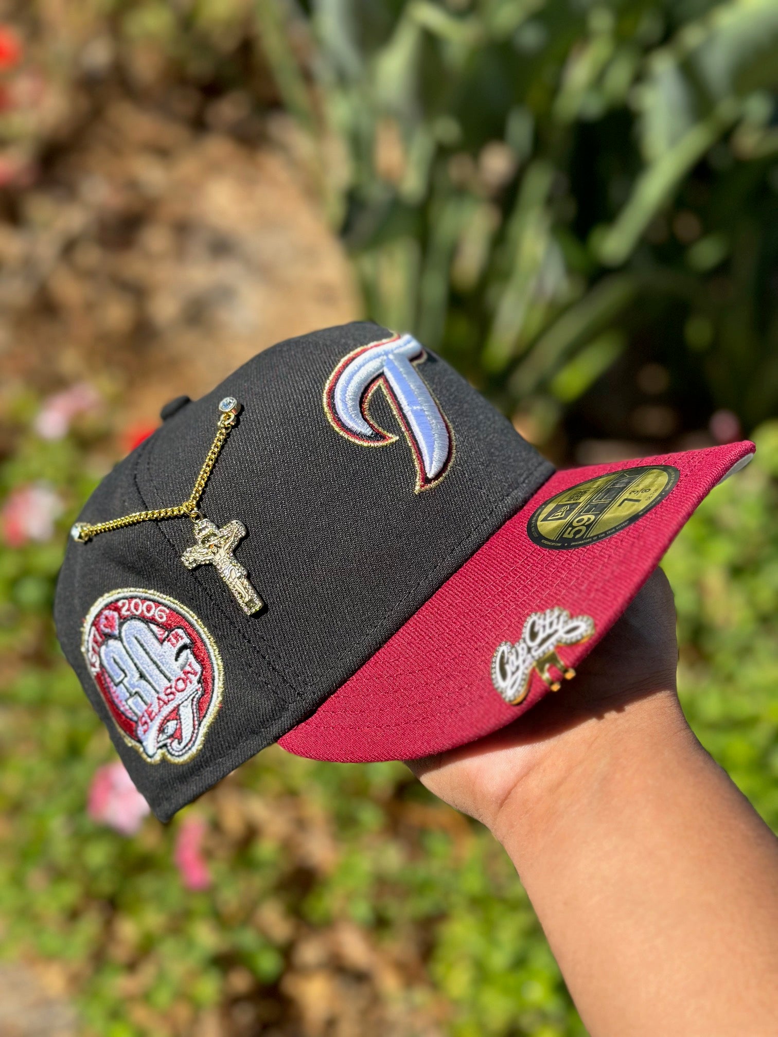 NEW ERA EXCLUSIVE 59FIFTY BLACK/BURGUNDY TORONTO BLUE JAYS W/ 3OTH ANNIVERSARY SIDE PATCH