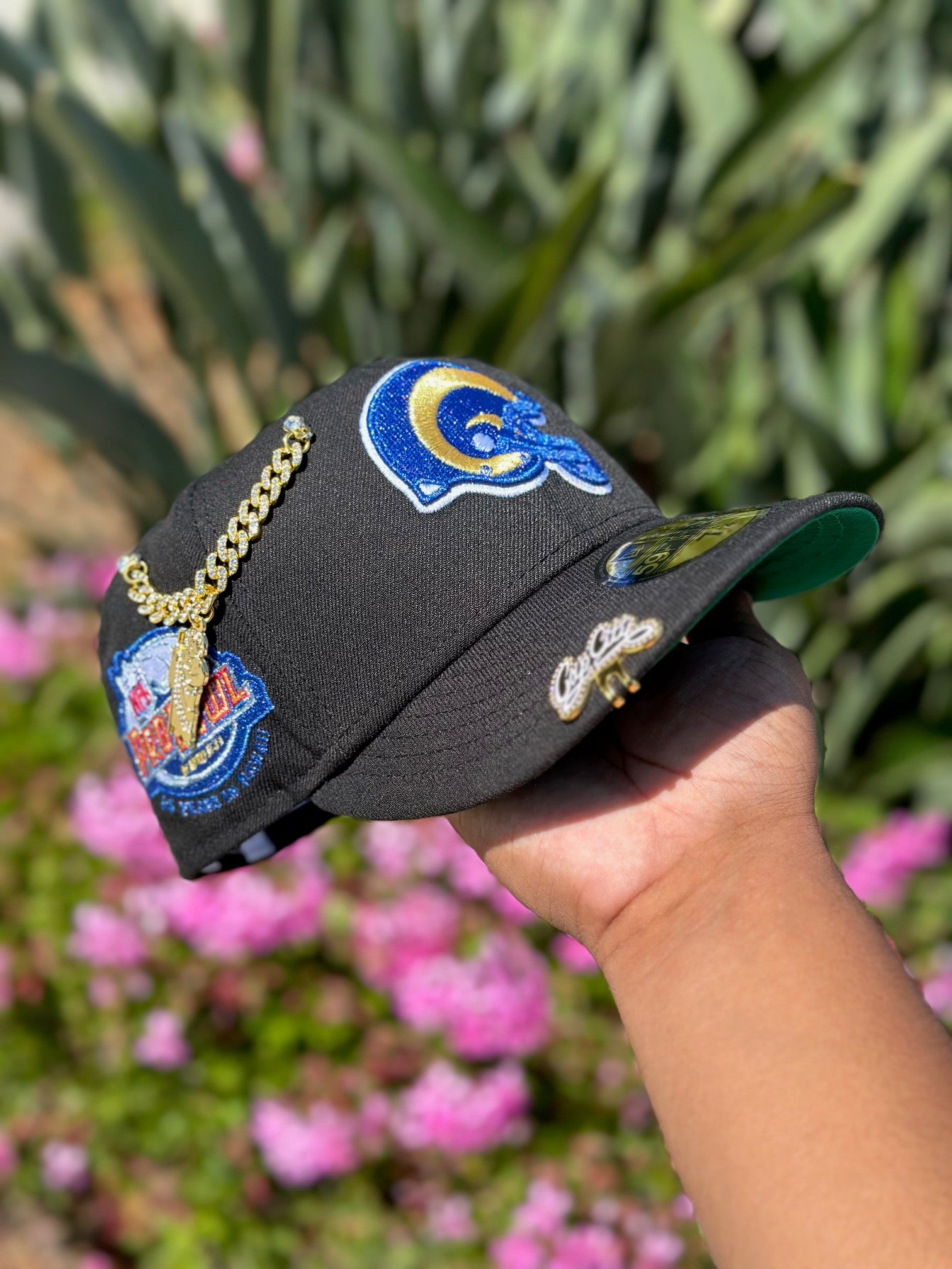 NEW ERA EXCLUSIVE 59FIFTY BLACK LOS ANGELES RAMS W/ 2004 PRO BOWL SIDE PATCH