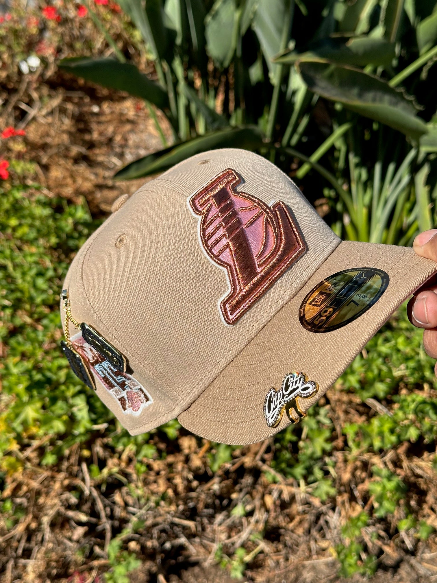 NEW ERA EXCLUSIVE 59FIFTY LIGHT KHAKI "LOS ANGELES LAKERS" W/ 75TH ANNIVERSARY SIDE PATCH