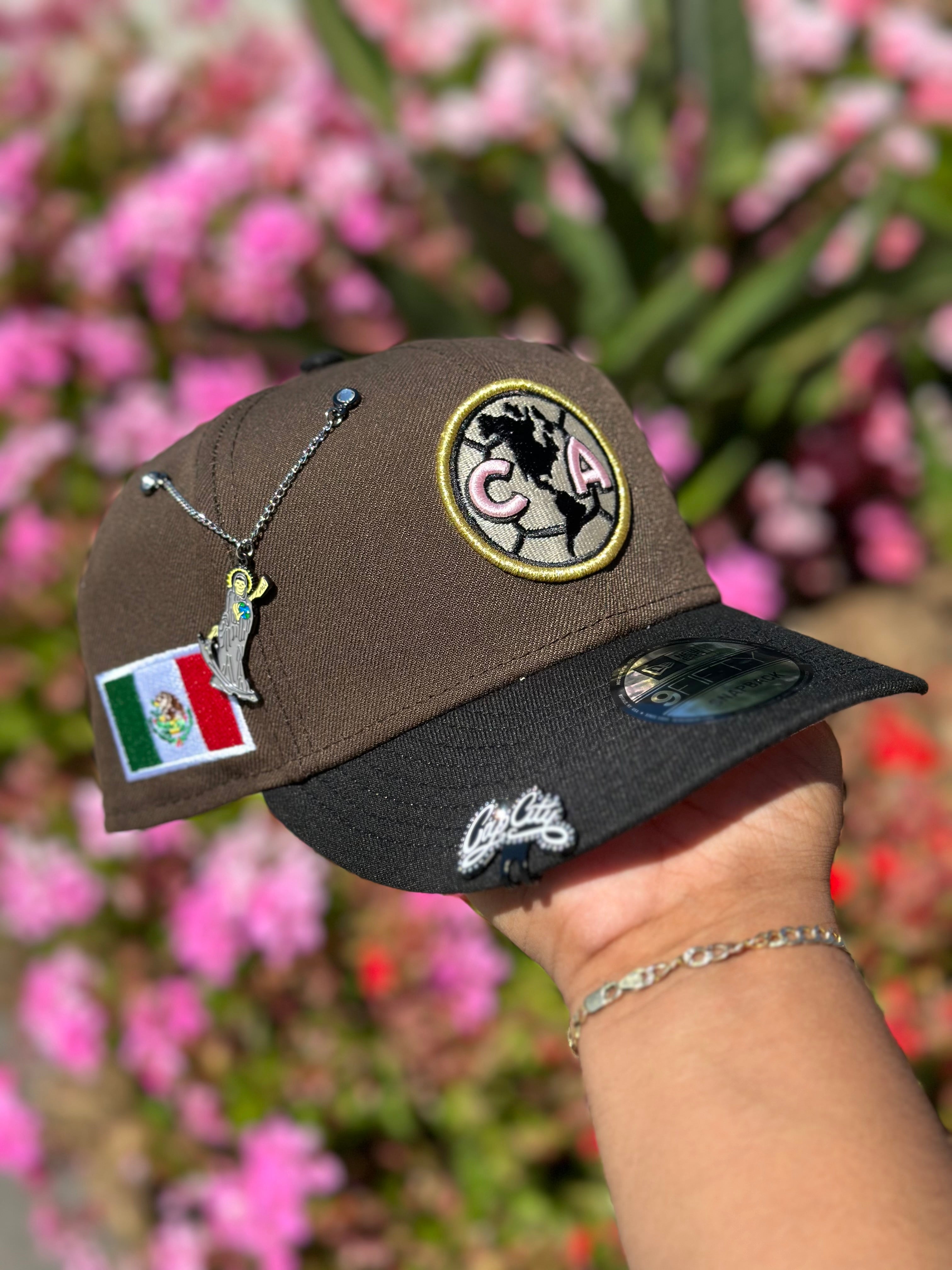 NEW ERA EXCLUSIVE 9FIFTY MOCHA/BLACK "CLUB AMERICA" SNAPBACK W/MEXICO FLAG SIDE PATCH